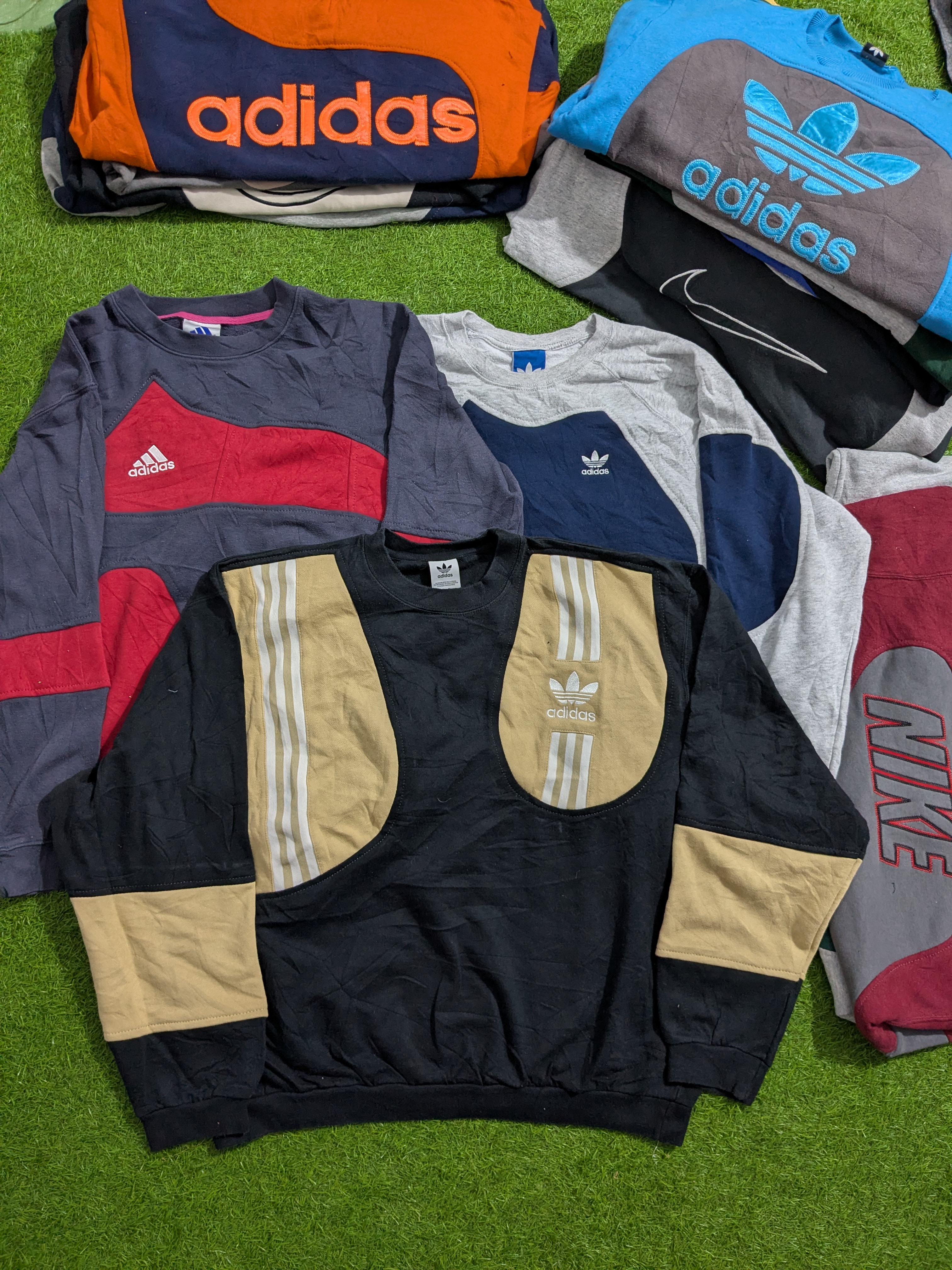 Upcycle Adidas sweatshirt