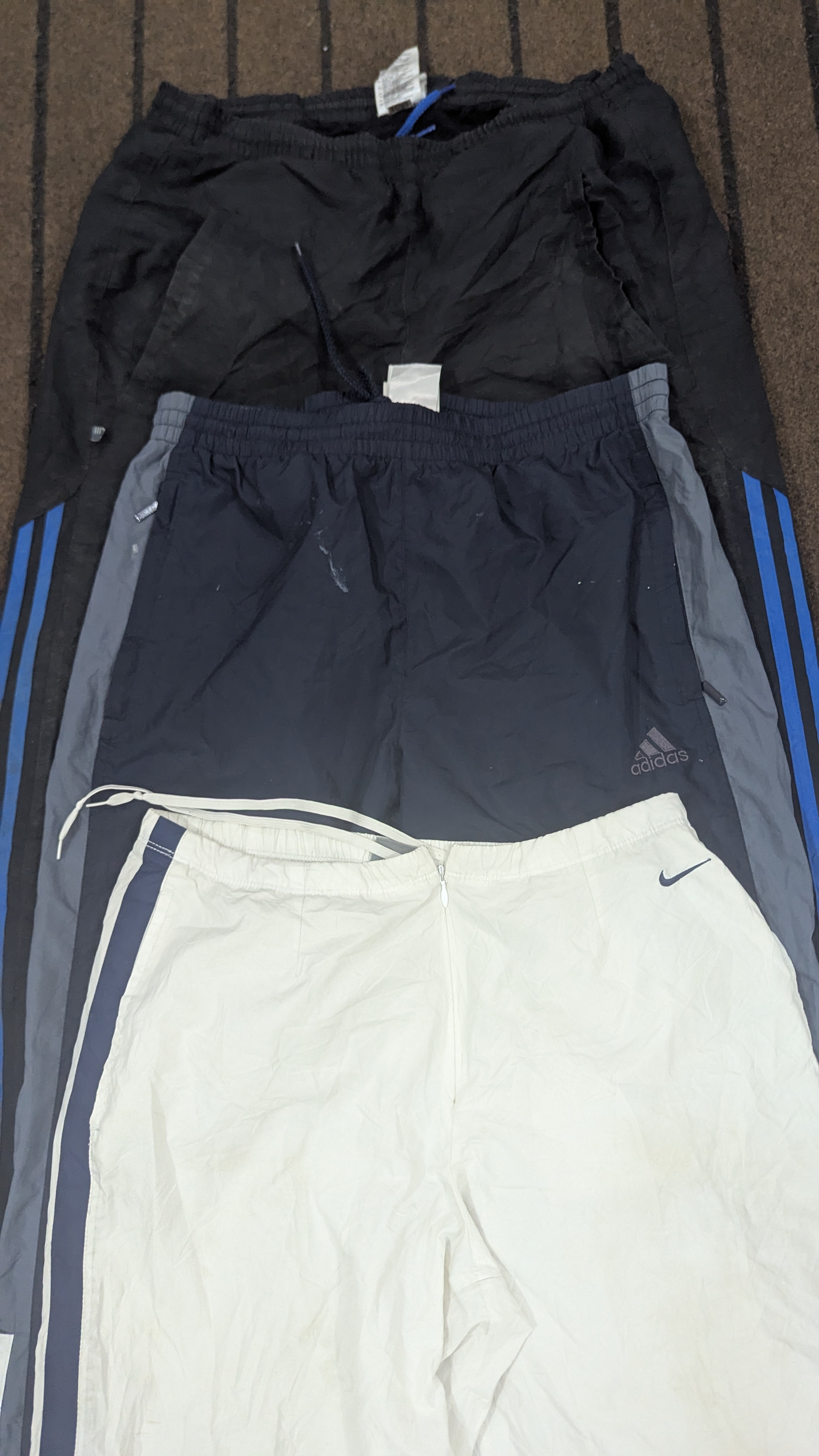 SD 261 - PANTALONI SPORTIVI NIKE E ADIDAS