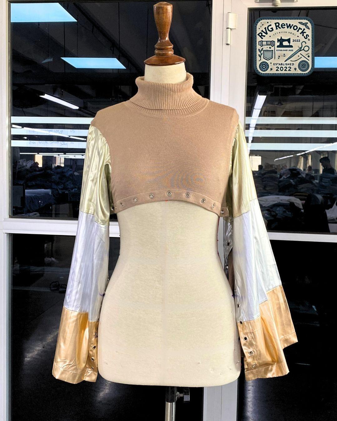 Top scintillant à col haut upcyclé