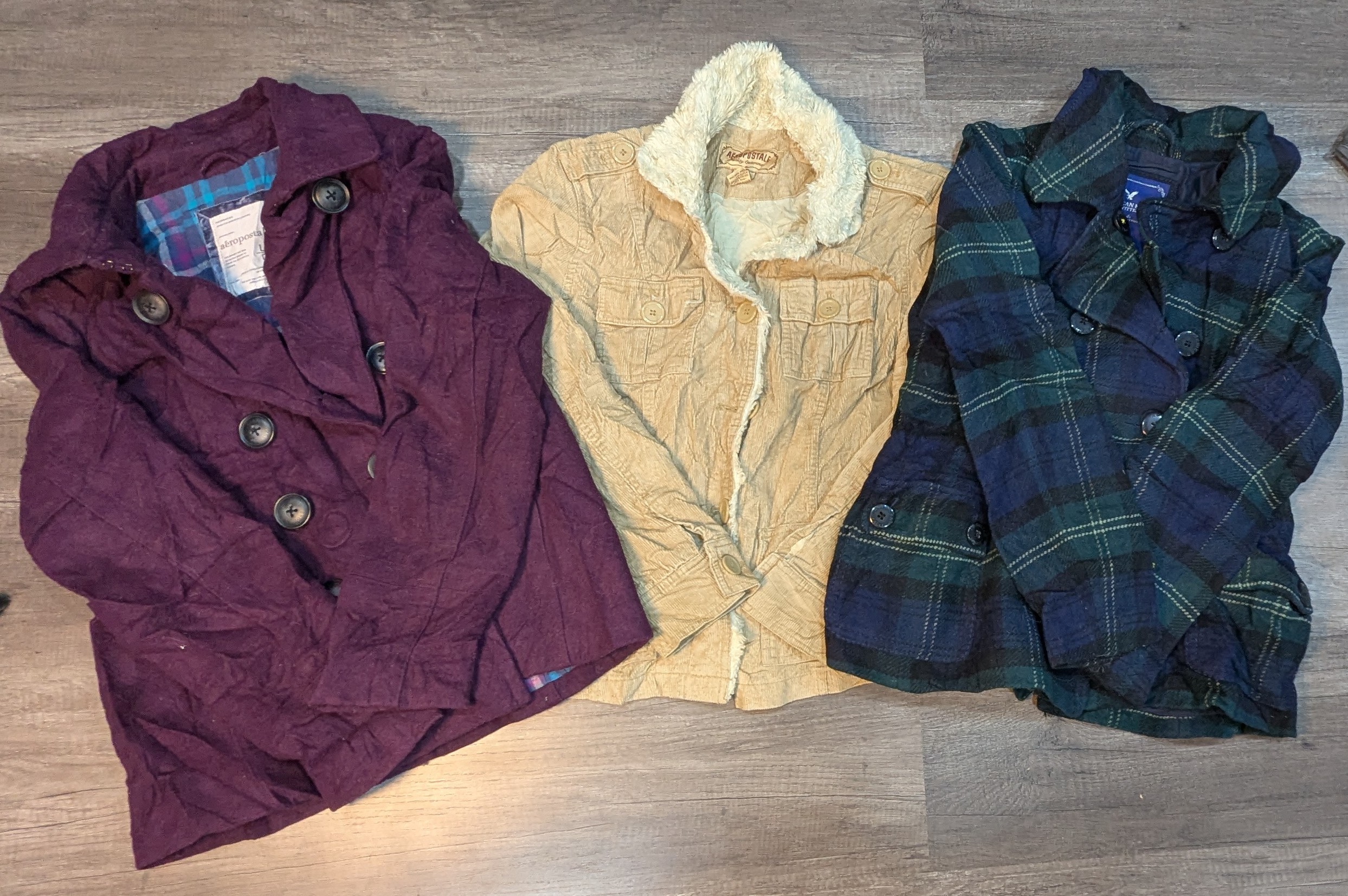 Ensemble mélangé American Eagle, Abercrombie, Aeropostale