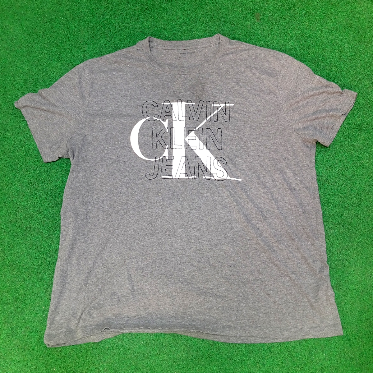 Calvin Klein T-Shirt