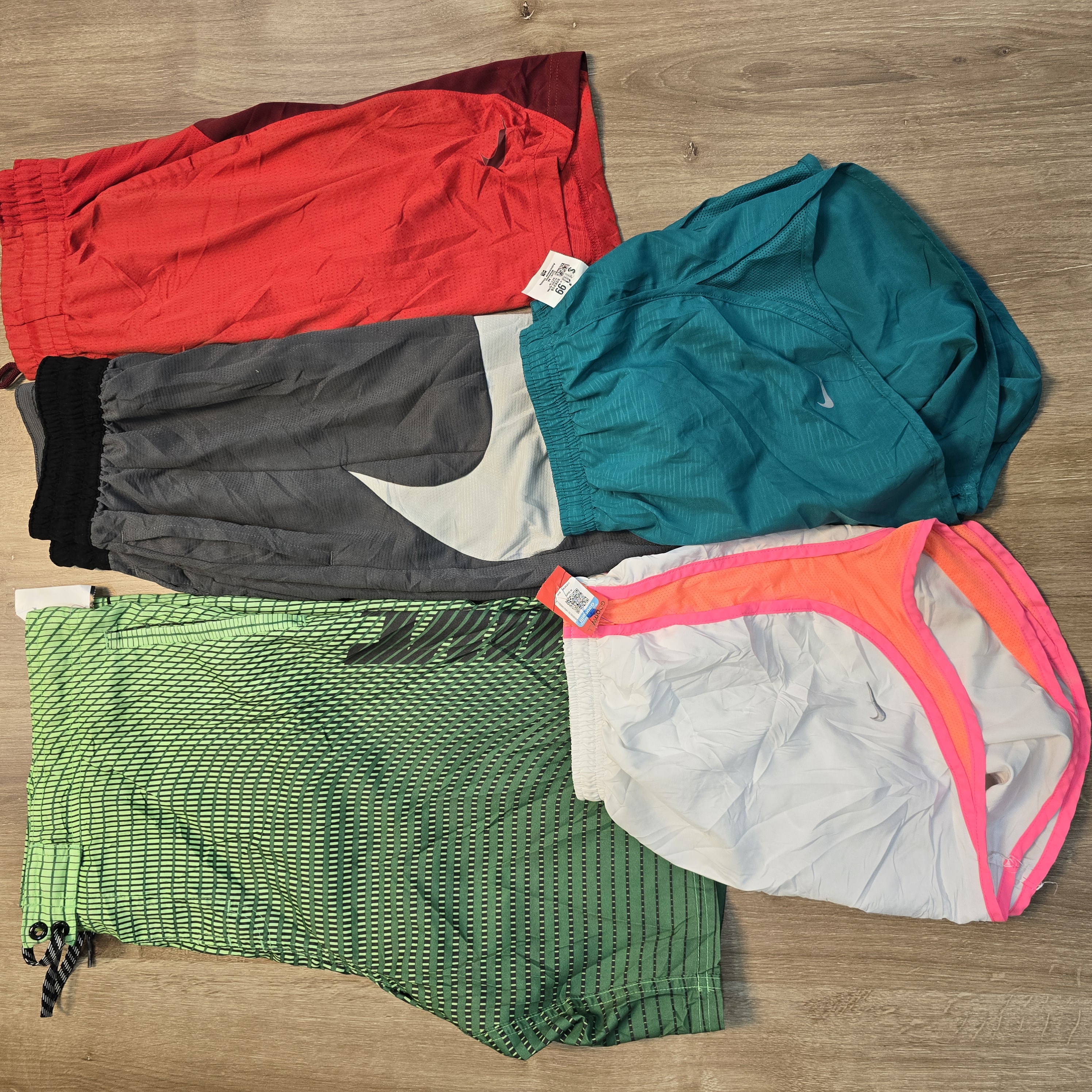 AV-0357 Nike Shorts