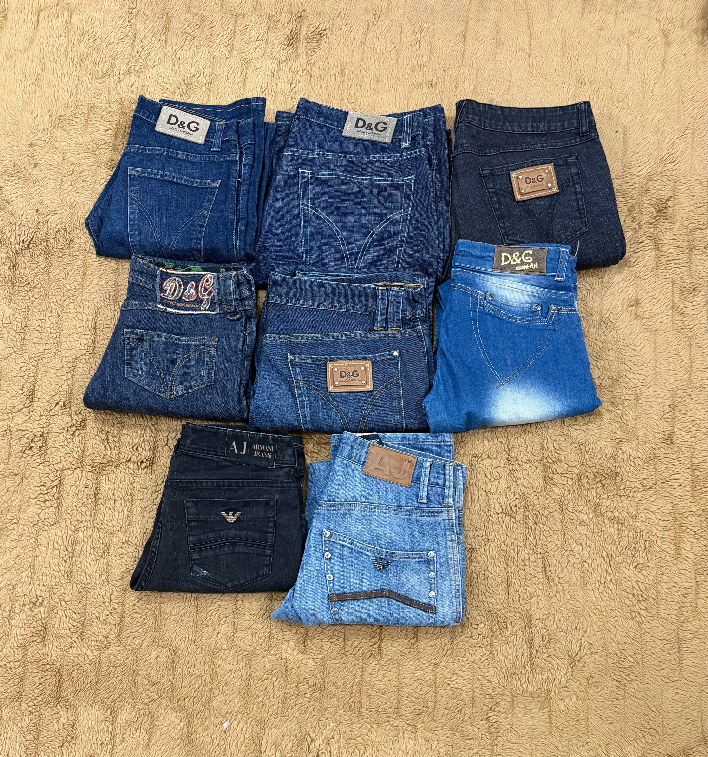 Dolce & Gabbana und Armani Jeans