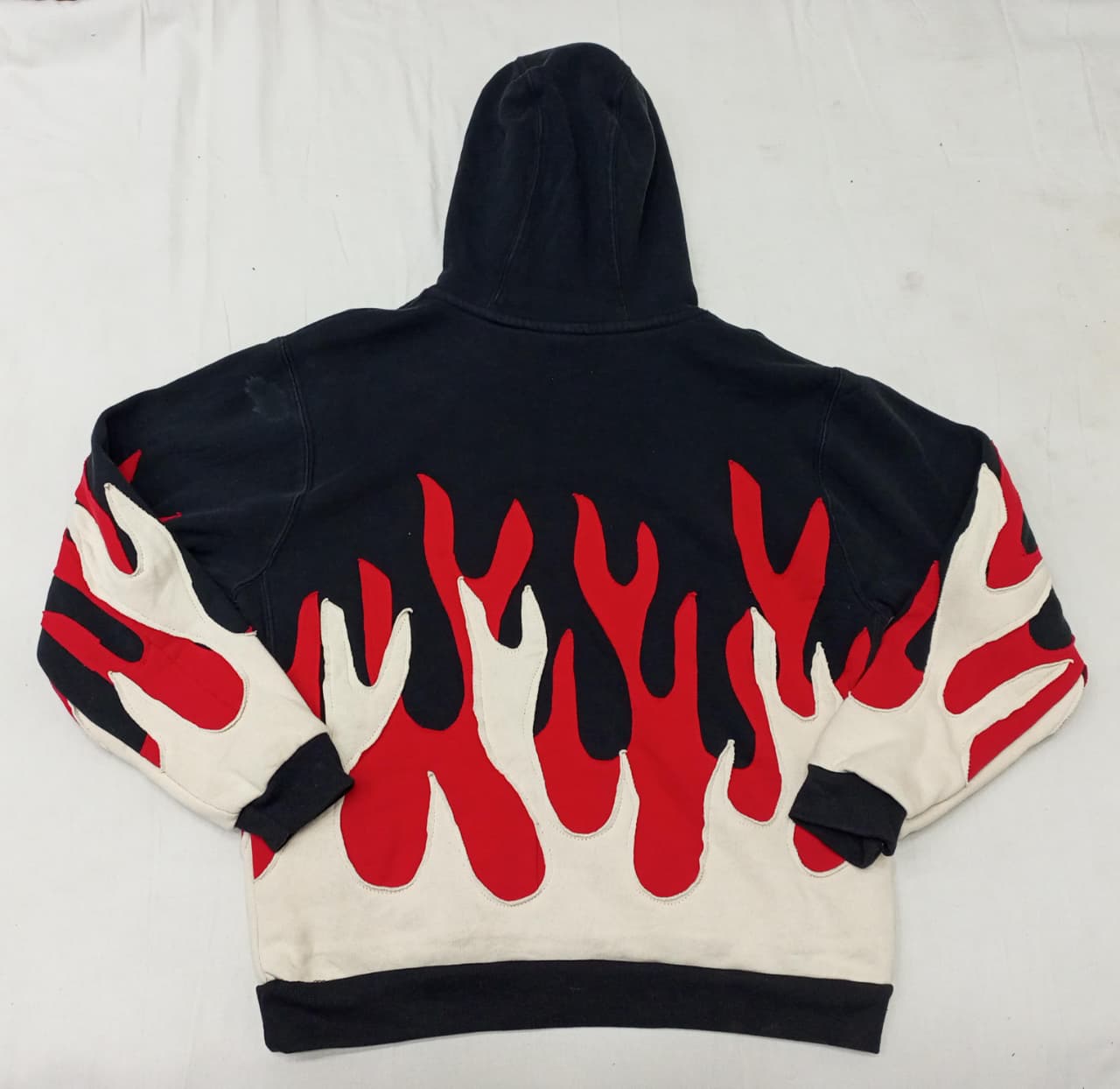 CR903 🔥 Sweat à capuche panneau de flamme recyclé
