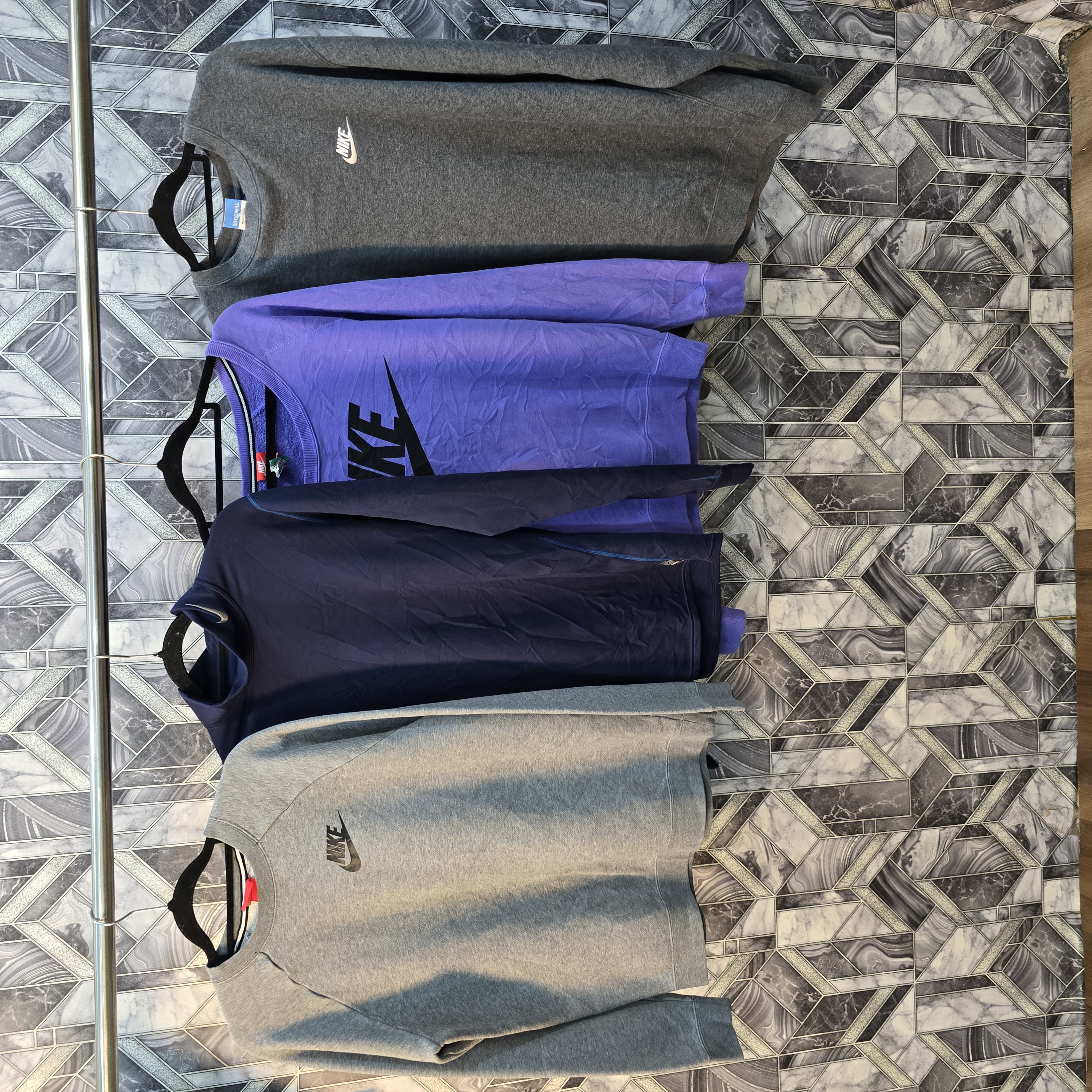 AV-0369 Nike SweatShirts