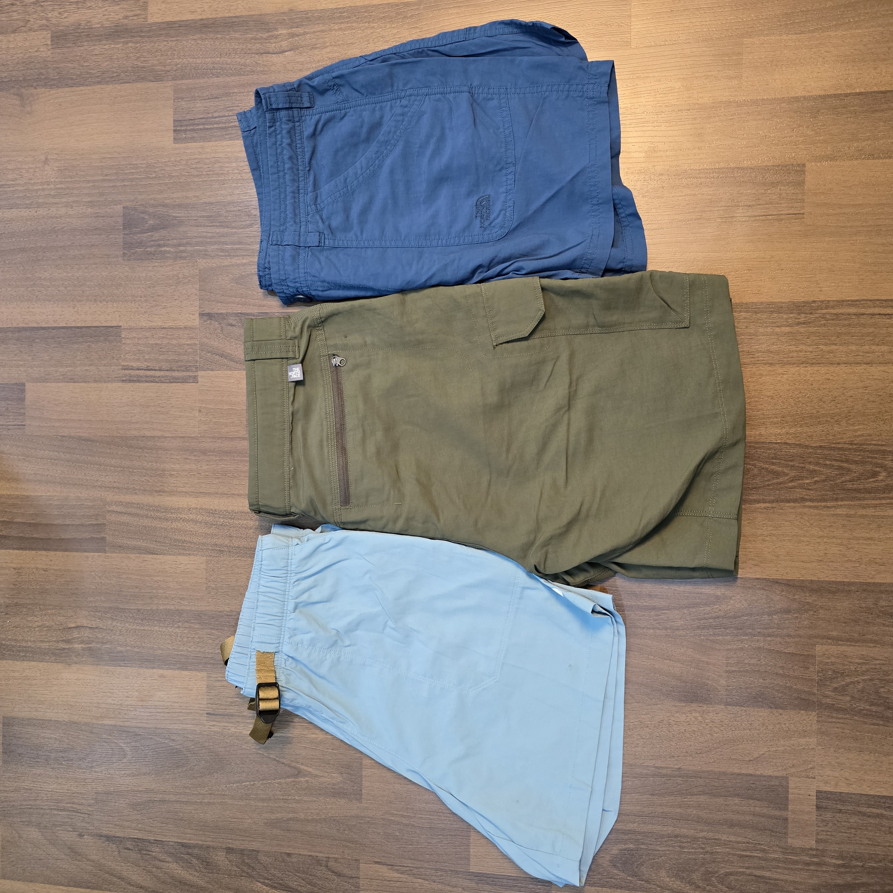 AV-0376 The North Face Mix Shorts