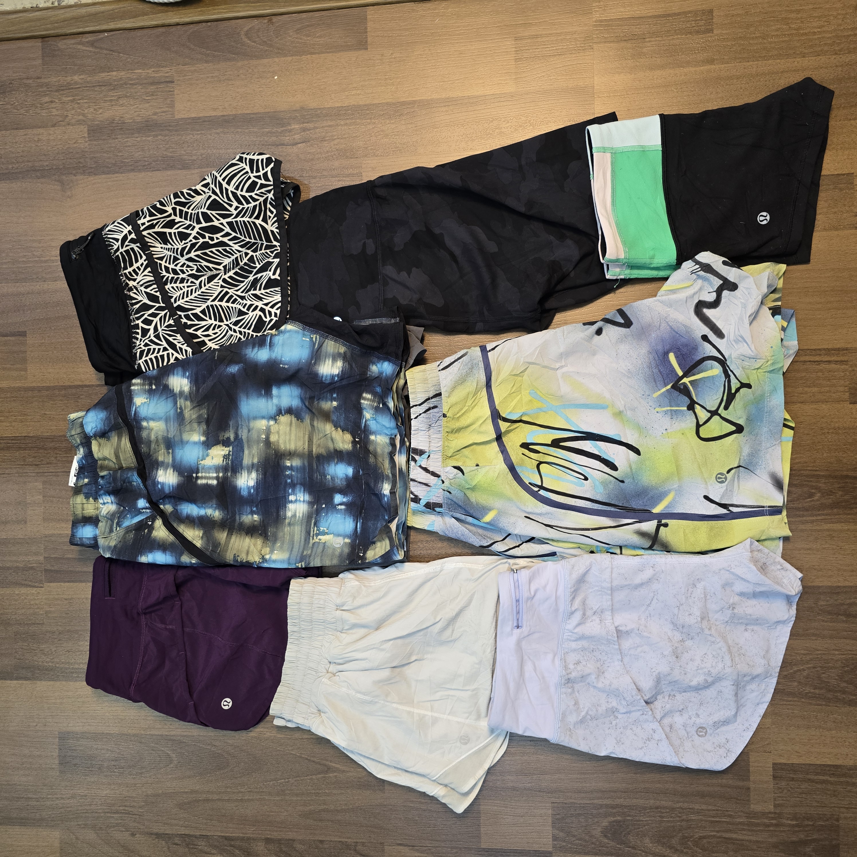 AV-0379 Lululemon Shorts