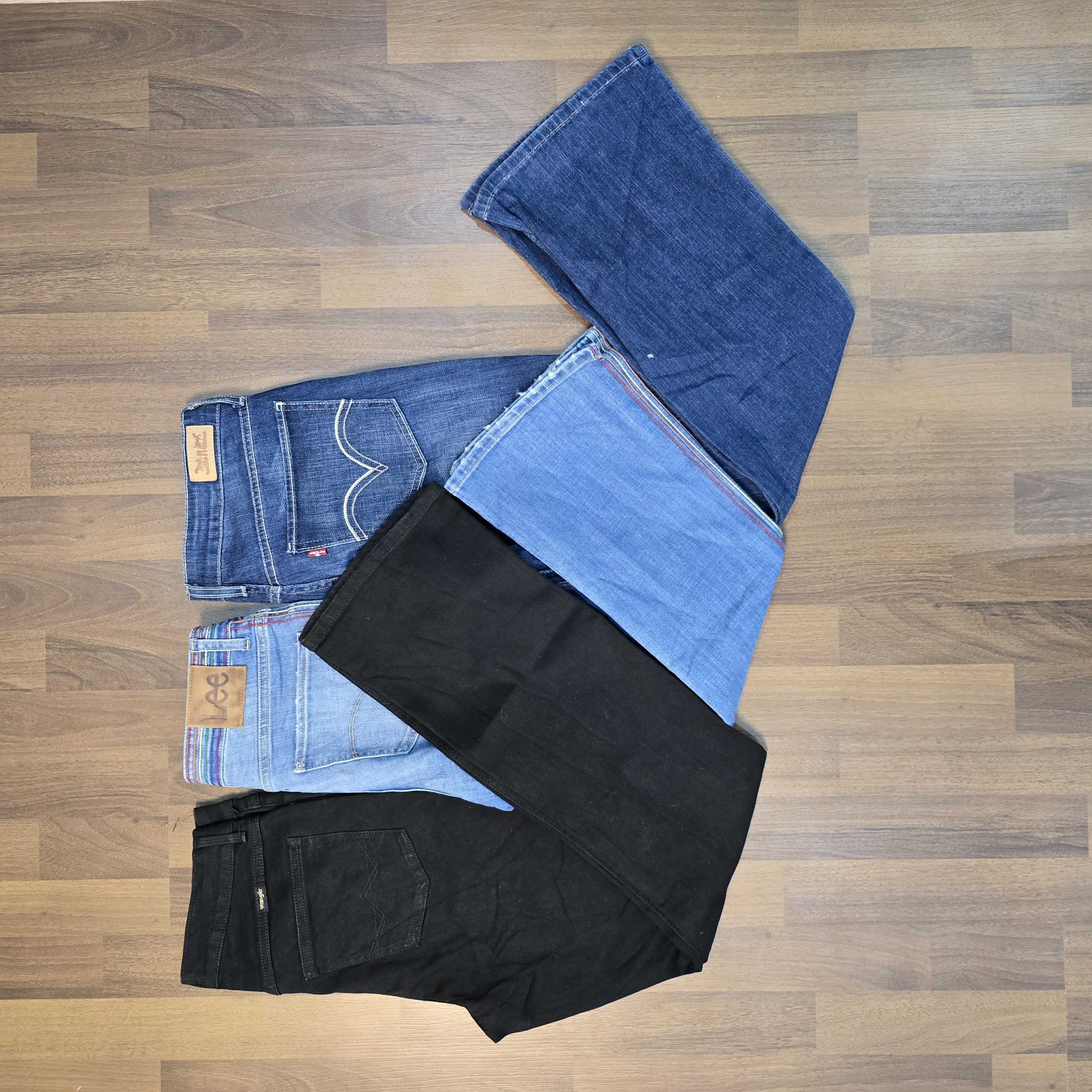 AV-0392 LLW Flare Jeans - Lee Levi's Wrangler