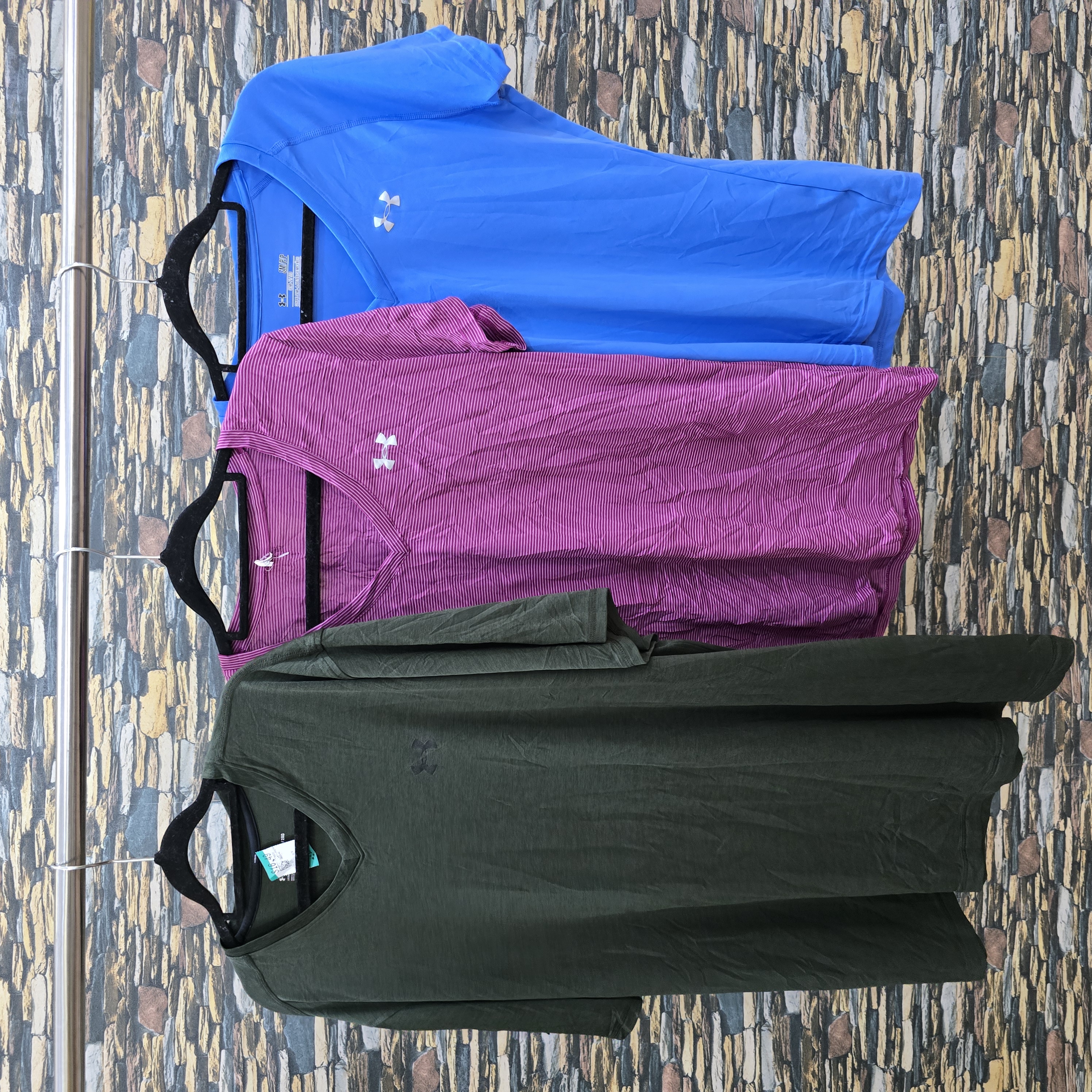 AV-0394 Under Armour T-Shirts