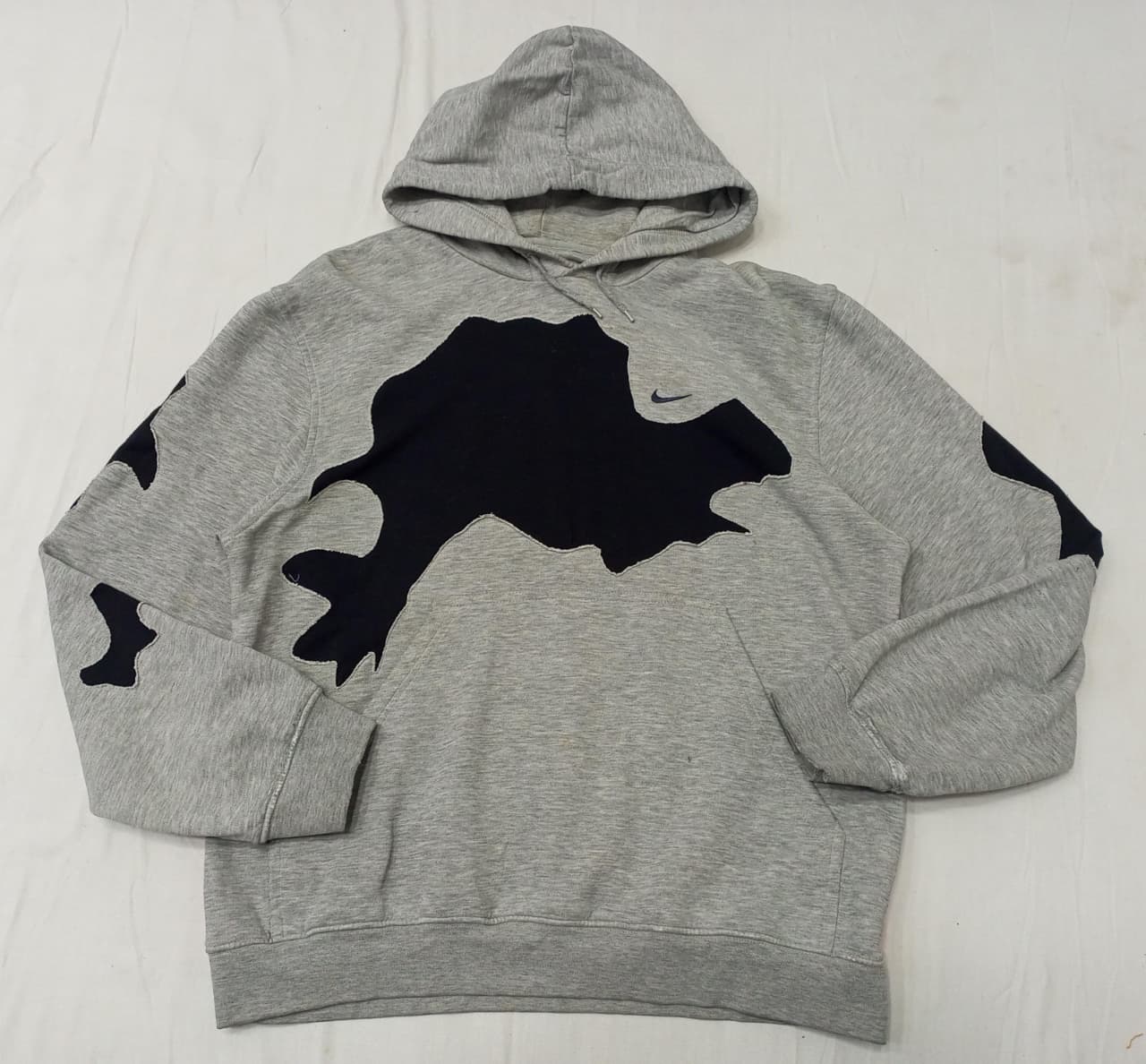 CR964 Upcycled Mix Brand Patch Hoodies – Unisex