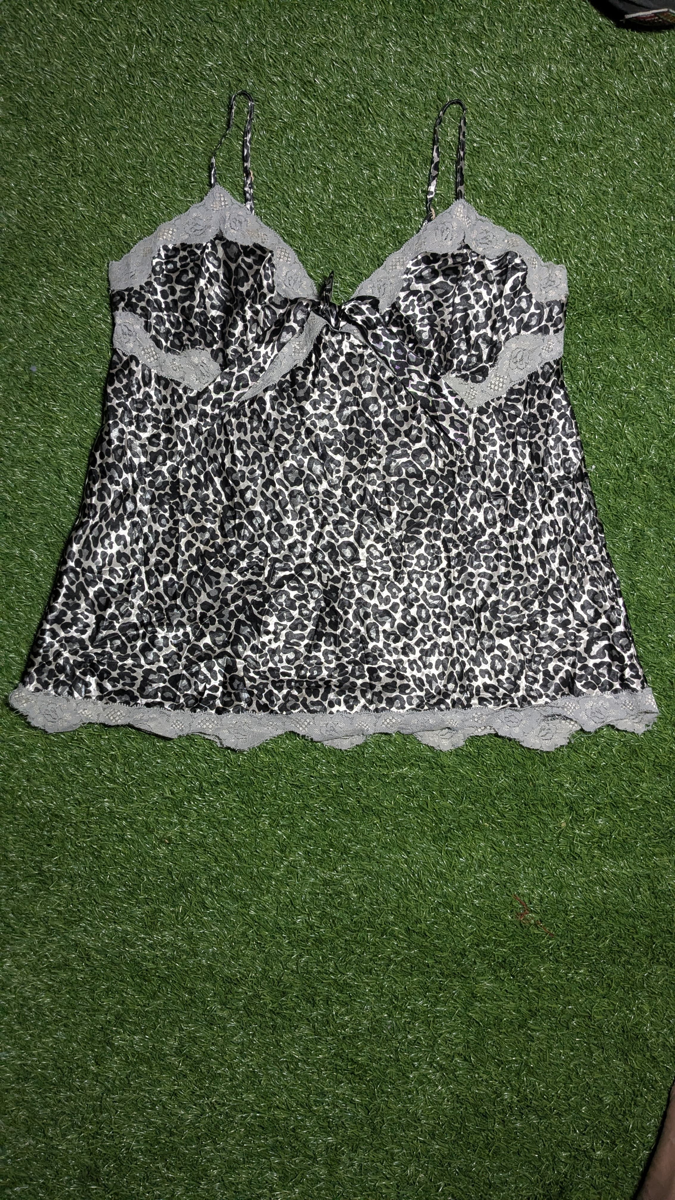 Womens camisole tops with excellent condition and ..