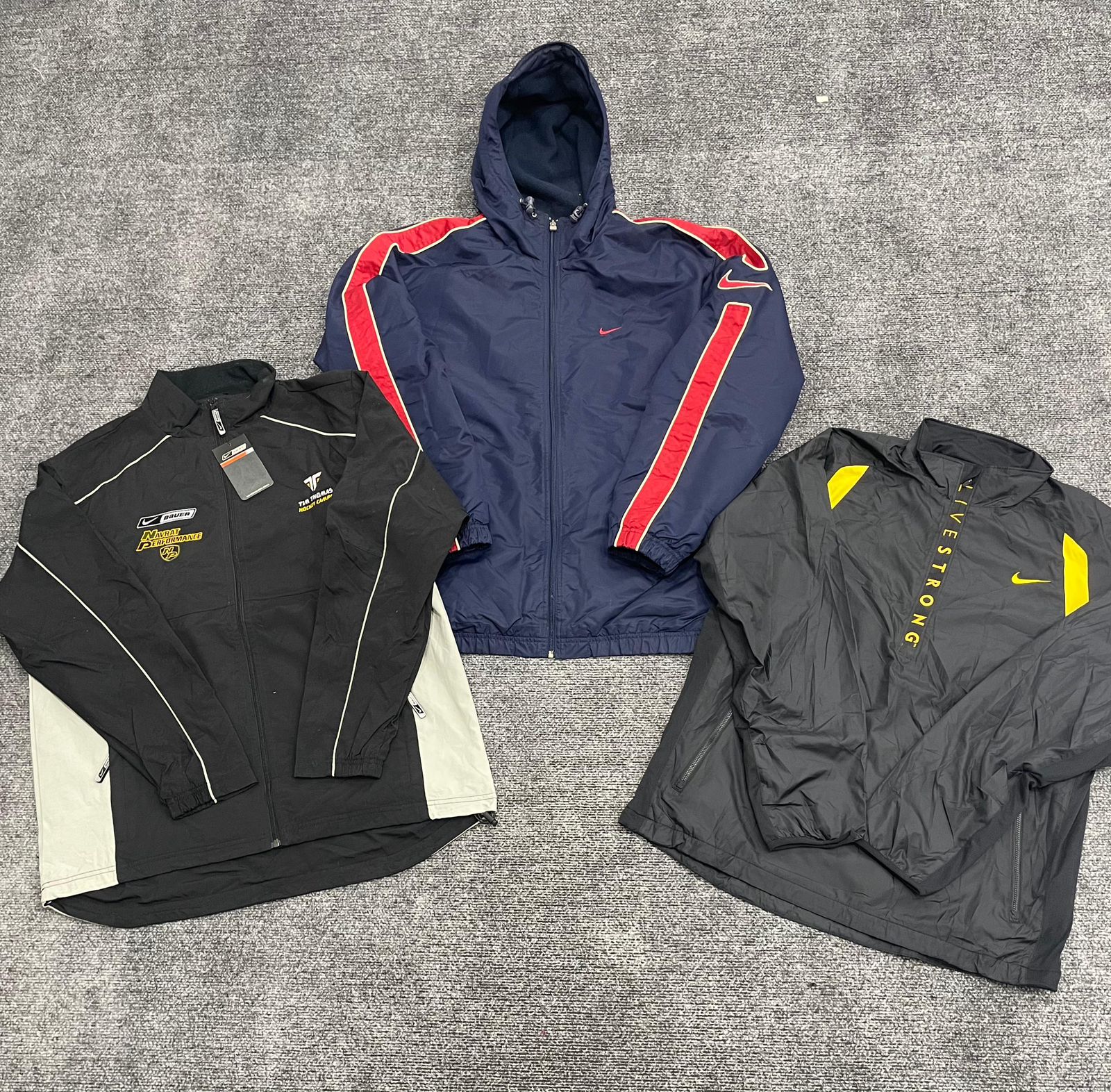 Nike track jackets - r (02/12)