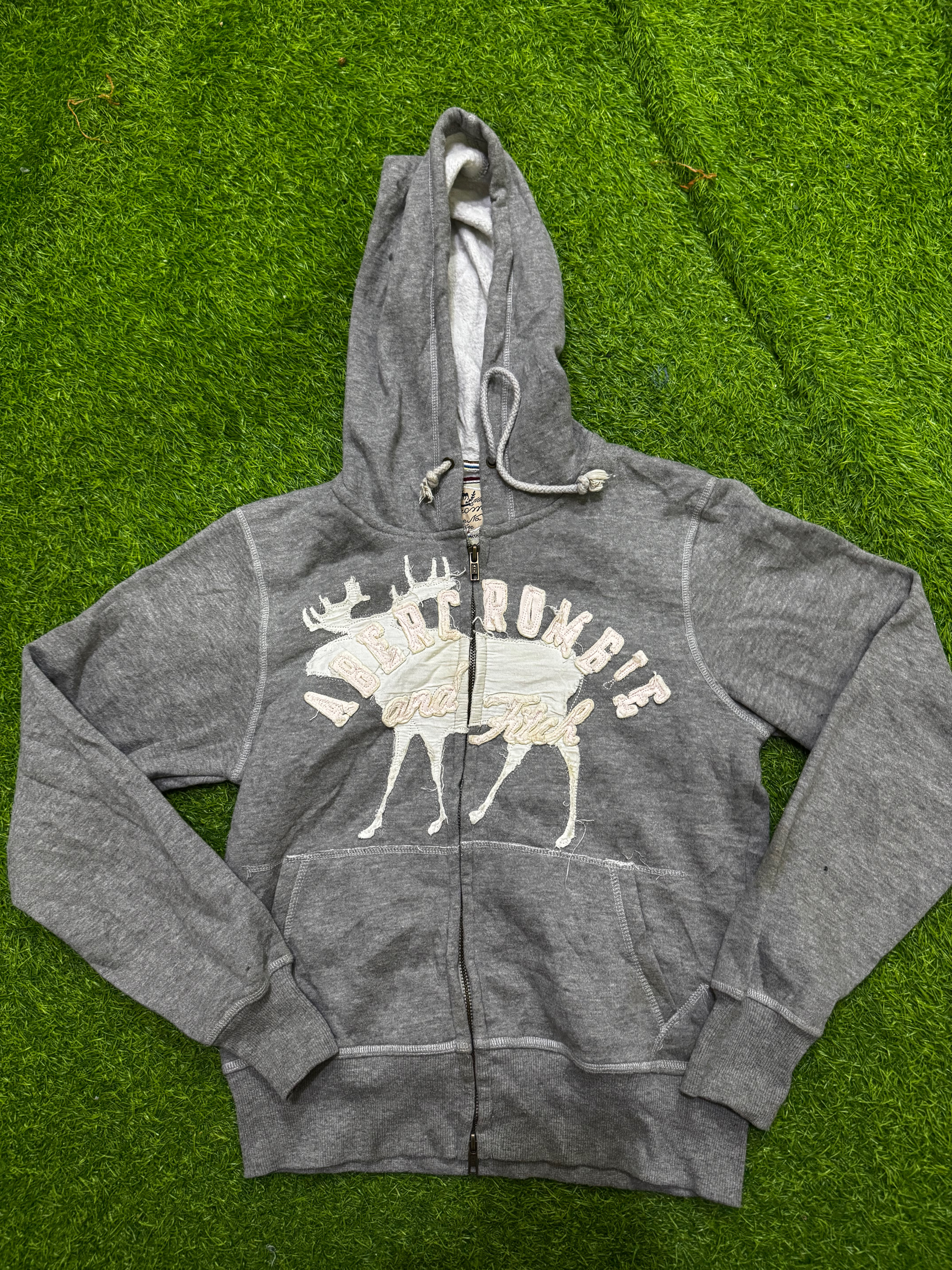 sweatshirts Abercrombie and Fitch, Aeropostale et Hollister