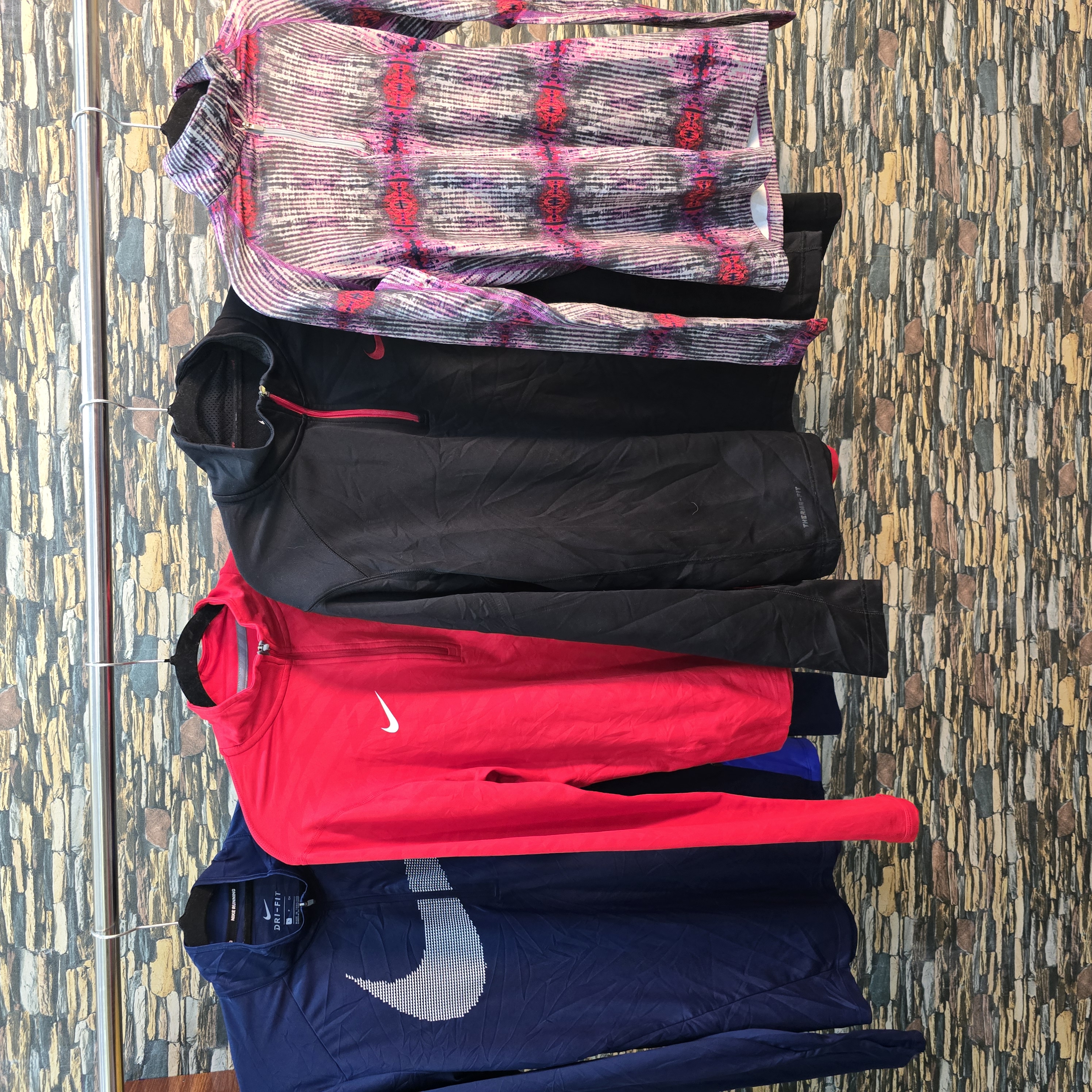AV-0451 Nike Track Tops
