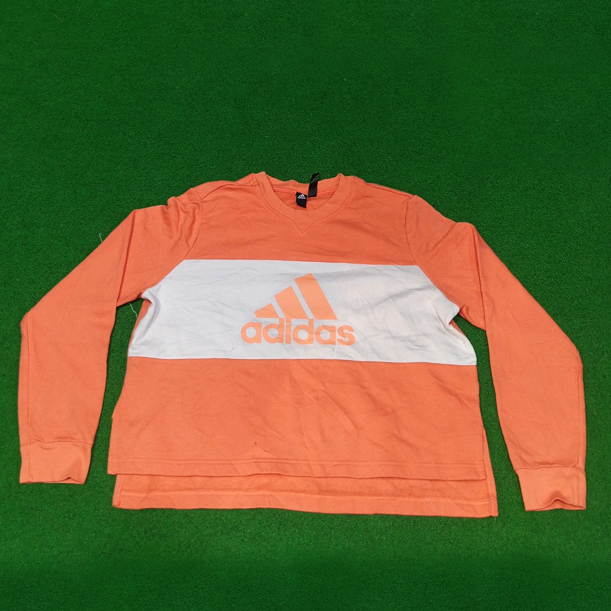 Adidas Sweatshirt