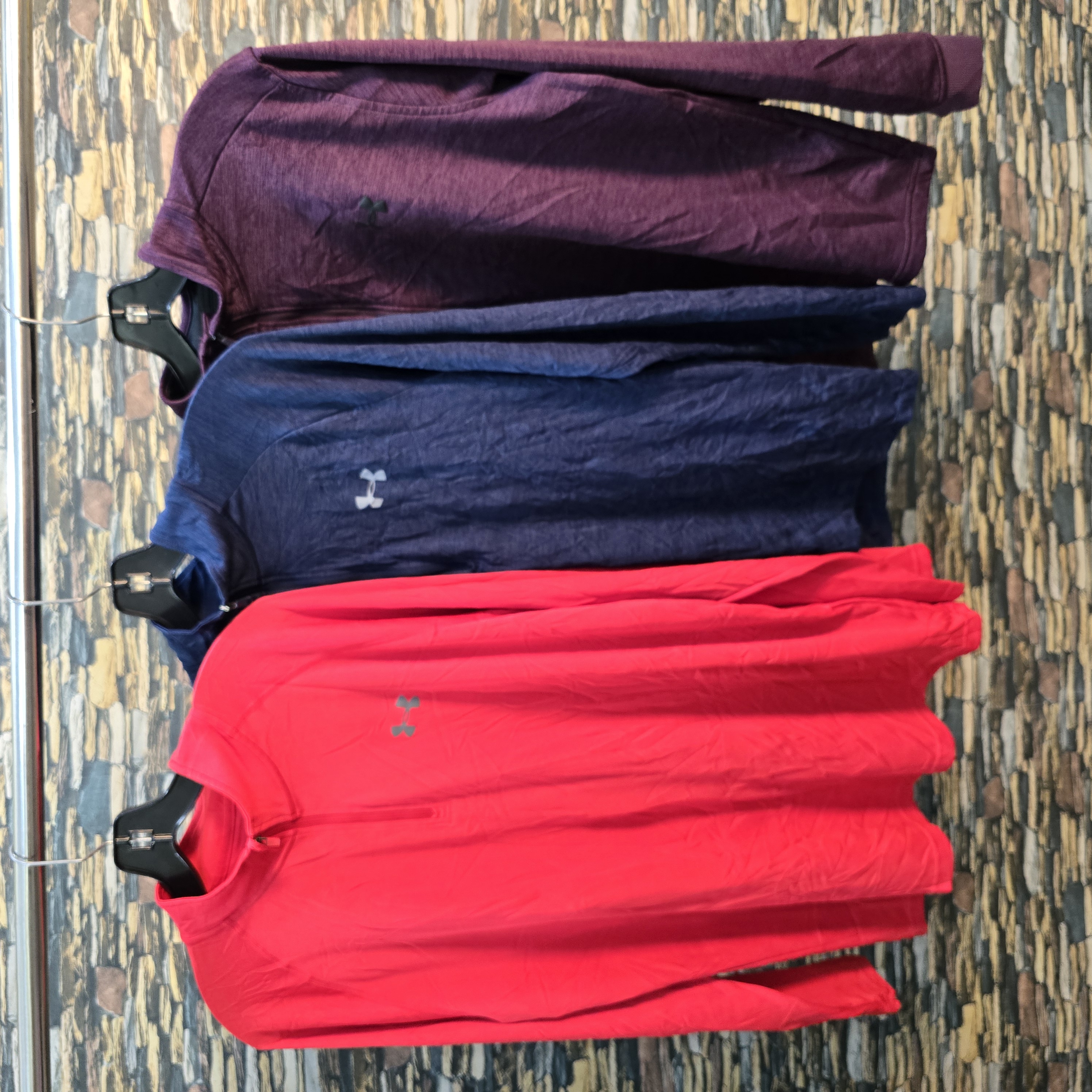 AV-0462 Under Armour Track Tops