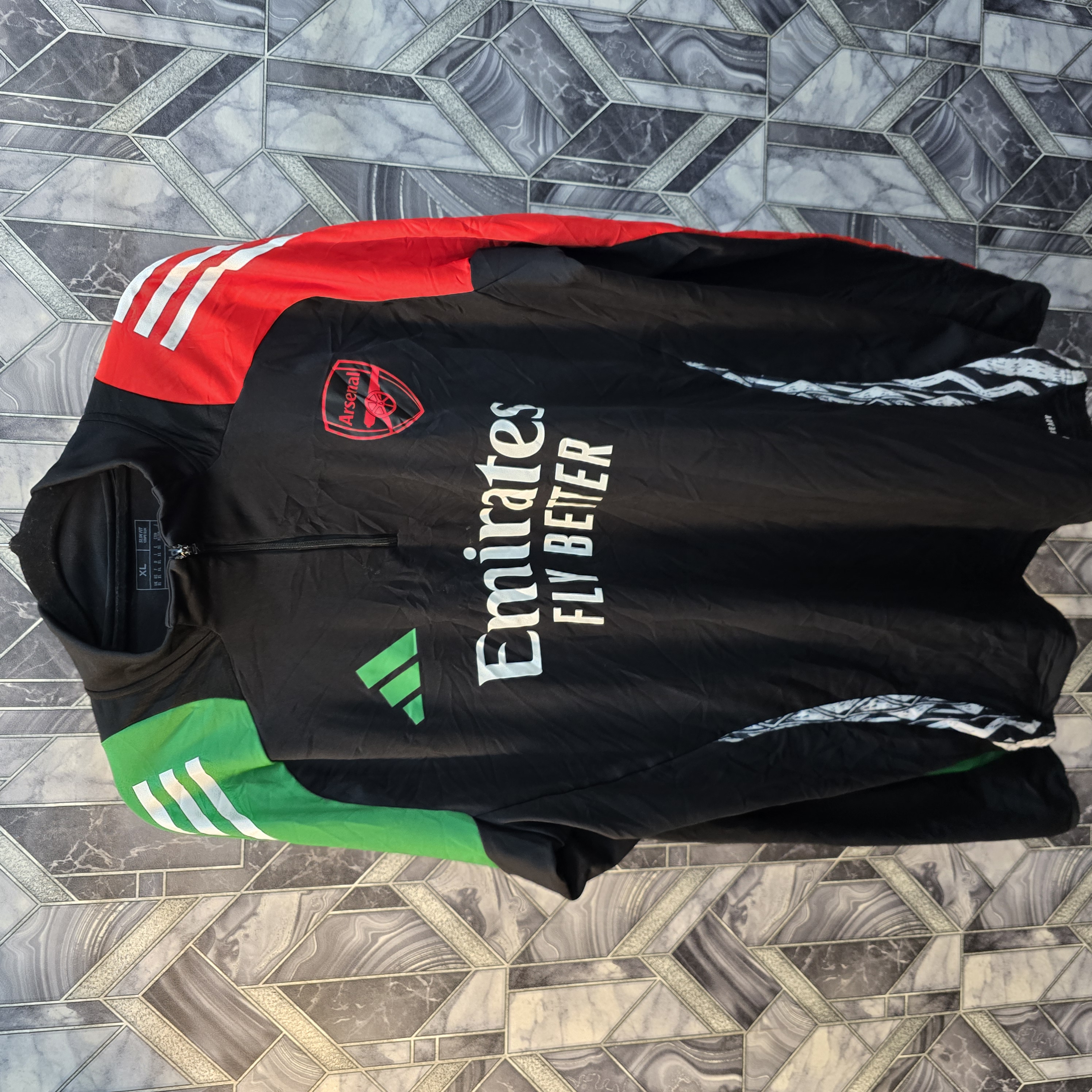 AV-0469 Adidas Track Tops