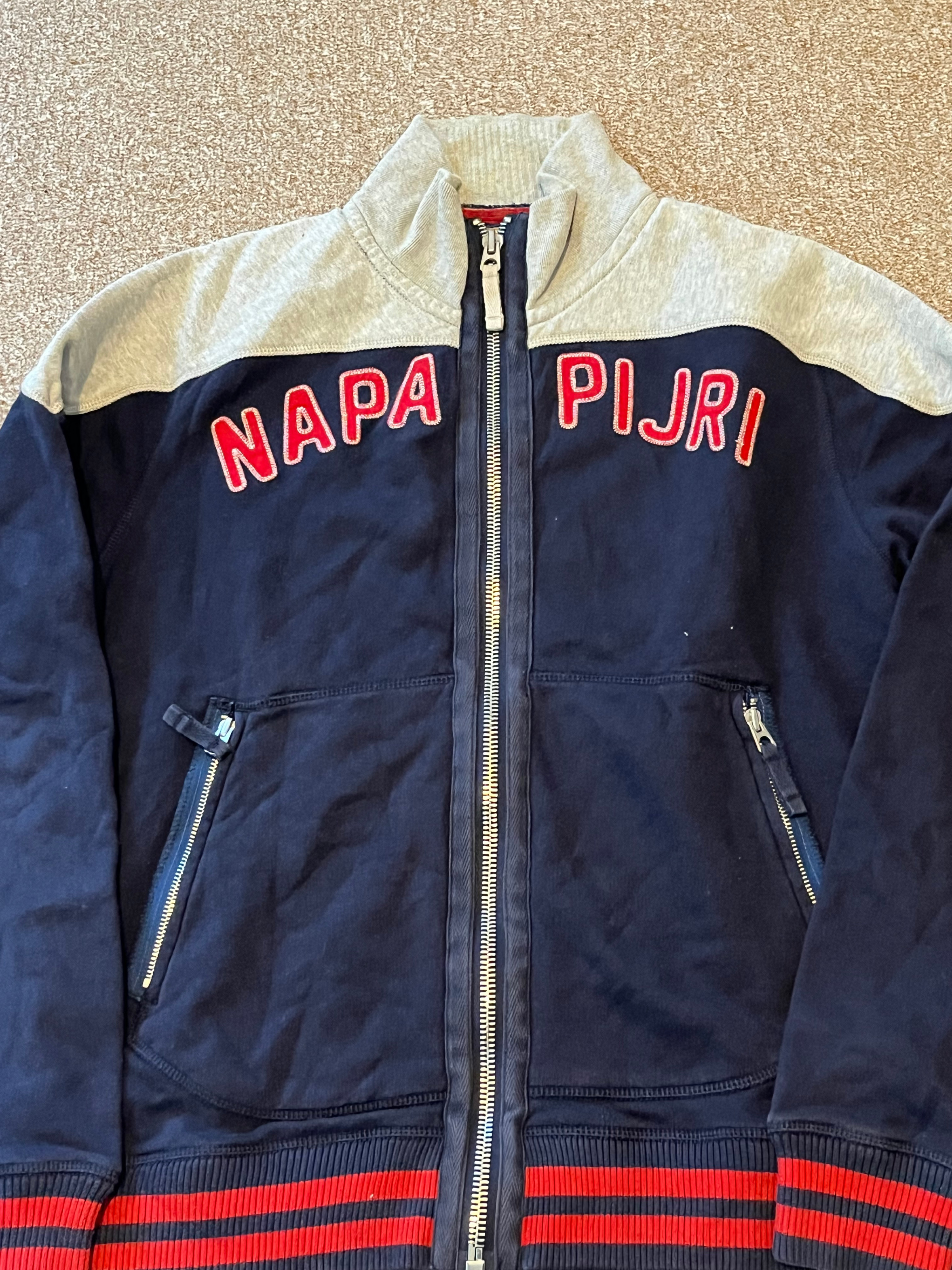 Top e giacche Napapijri