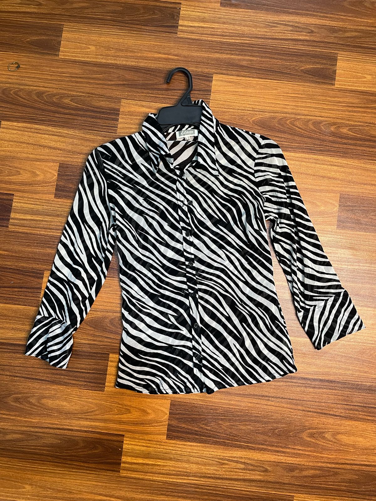 Beautiful mesh and mixed top