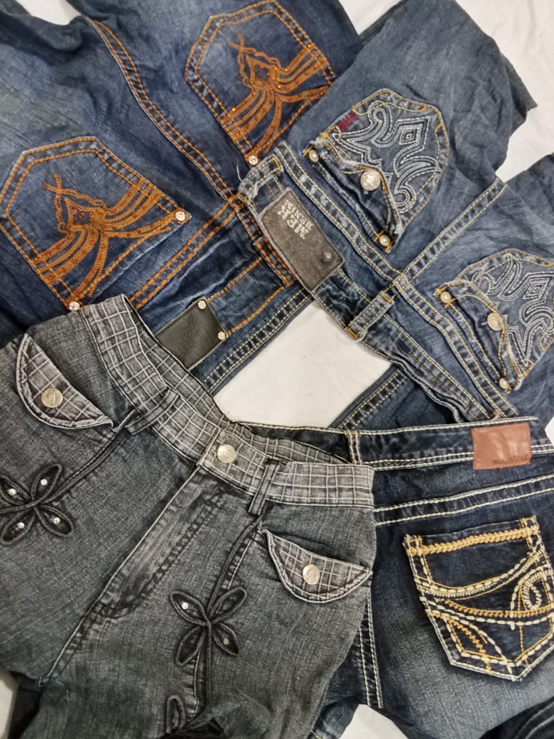 Designer back pocket detailing jeans