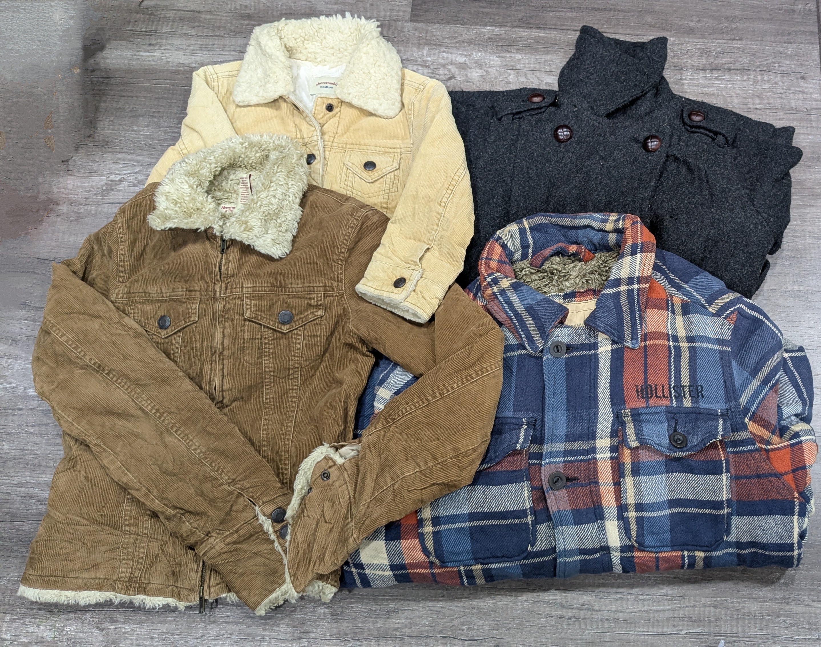 1353 - American Eagle, Hollister, Aeropostale,Abercrombie ウール、コーデュロイ、パファー、コットン＆フランネルジャケット