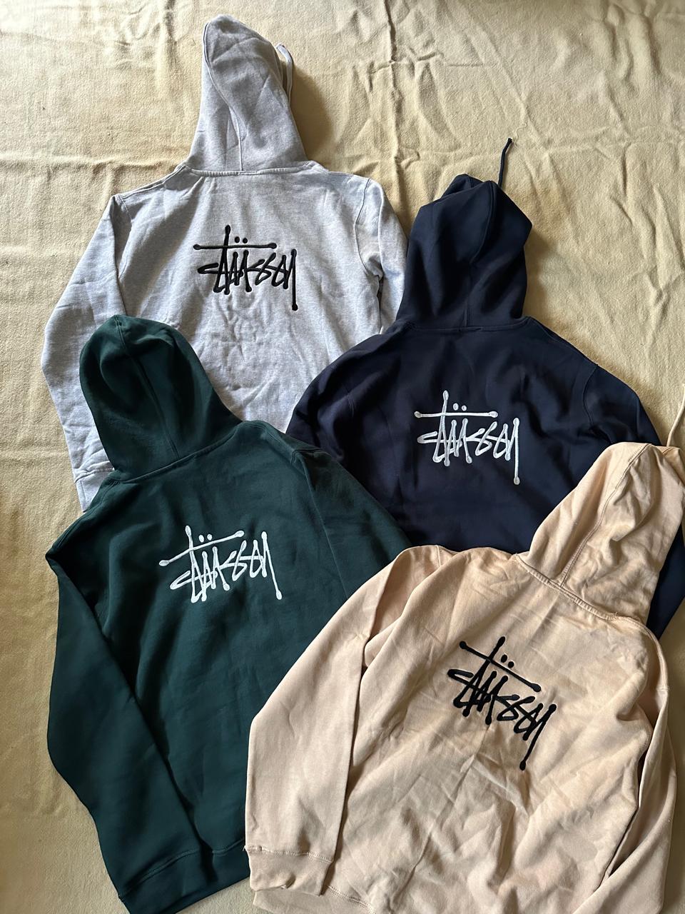 Pull à capuche mixte rework style Stussy