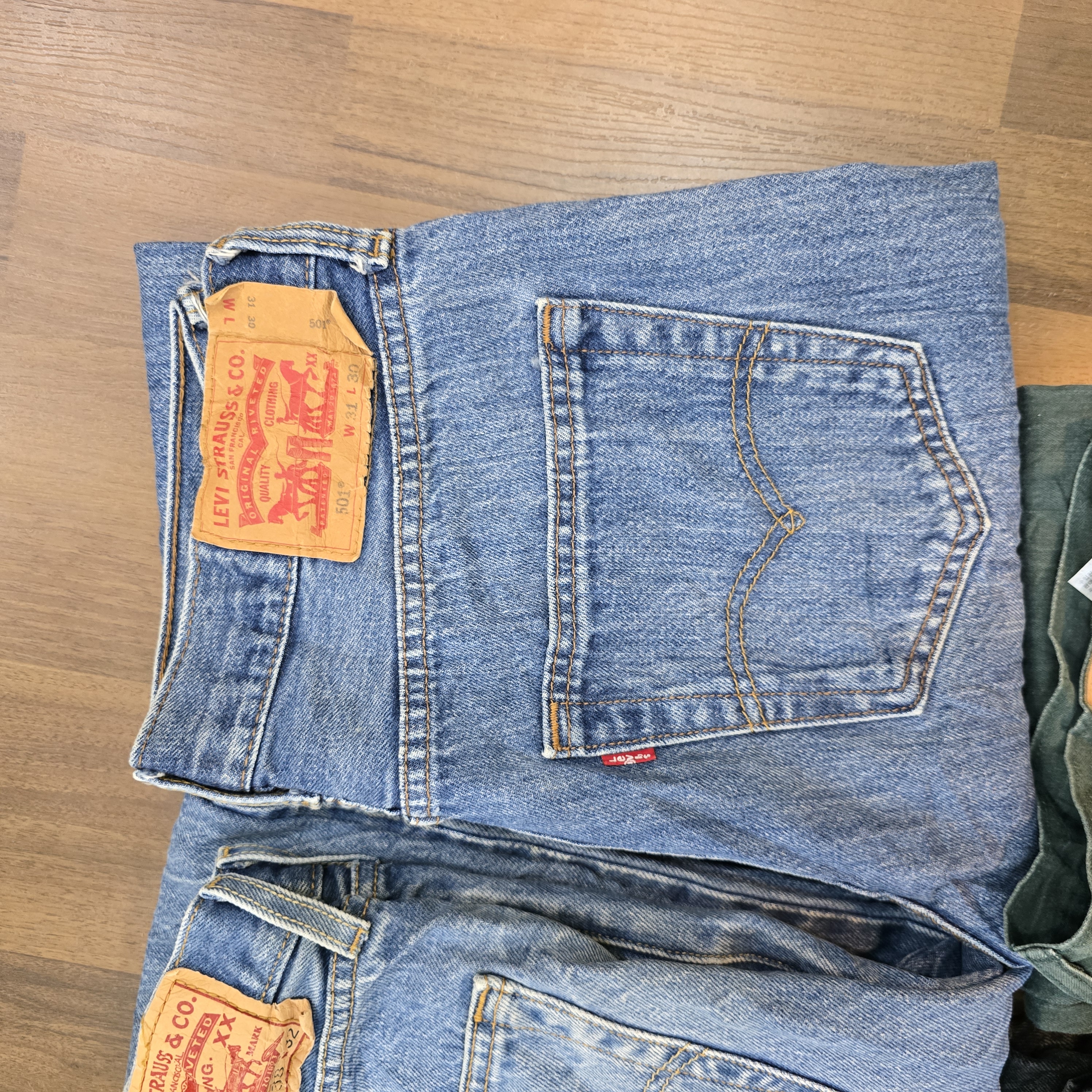 AVG-0019 Jeans Levi's 501