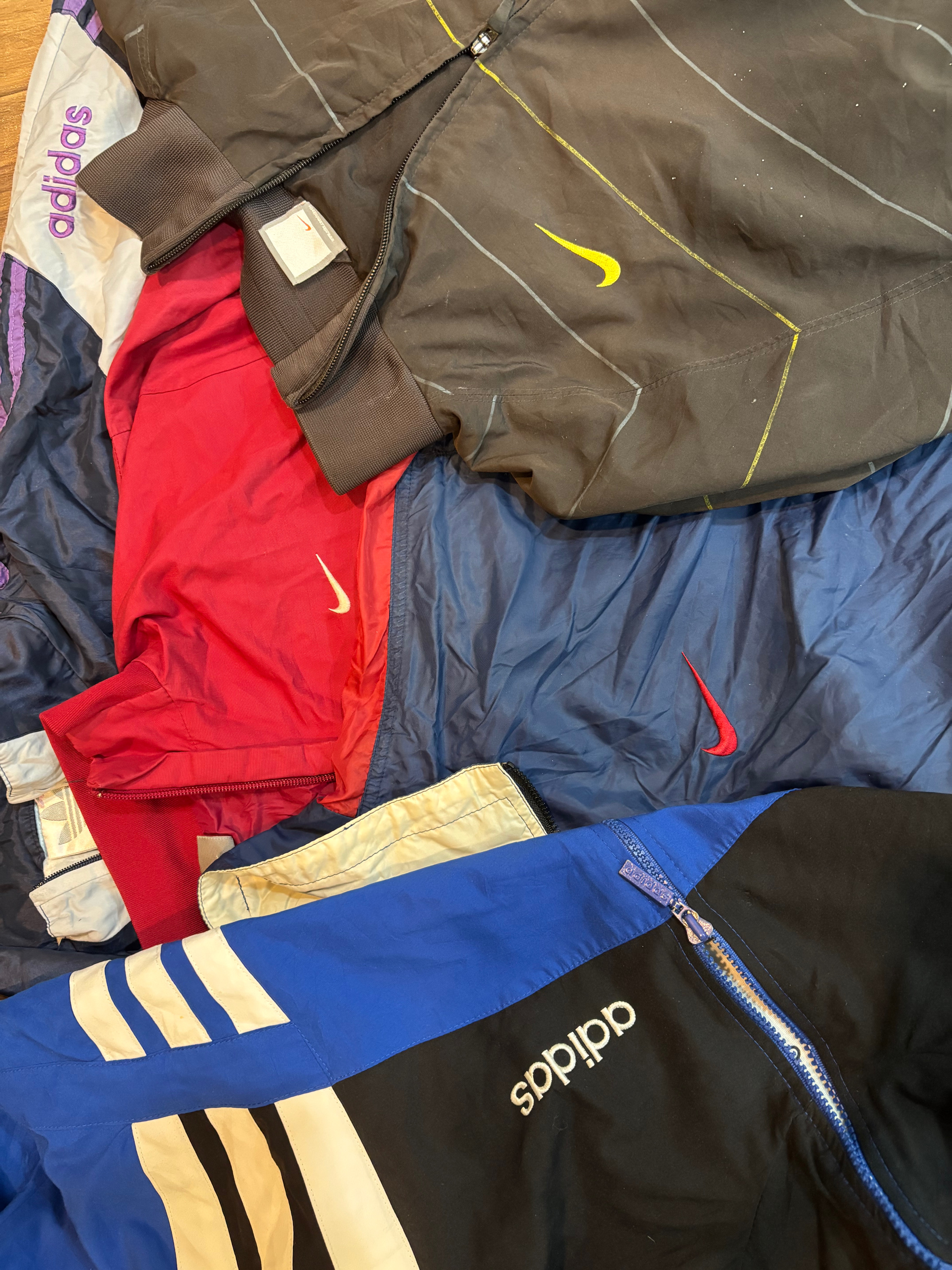 ヴィンテージ ブランド ウインドブレーカー