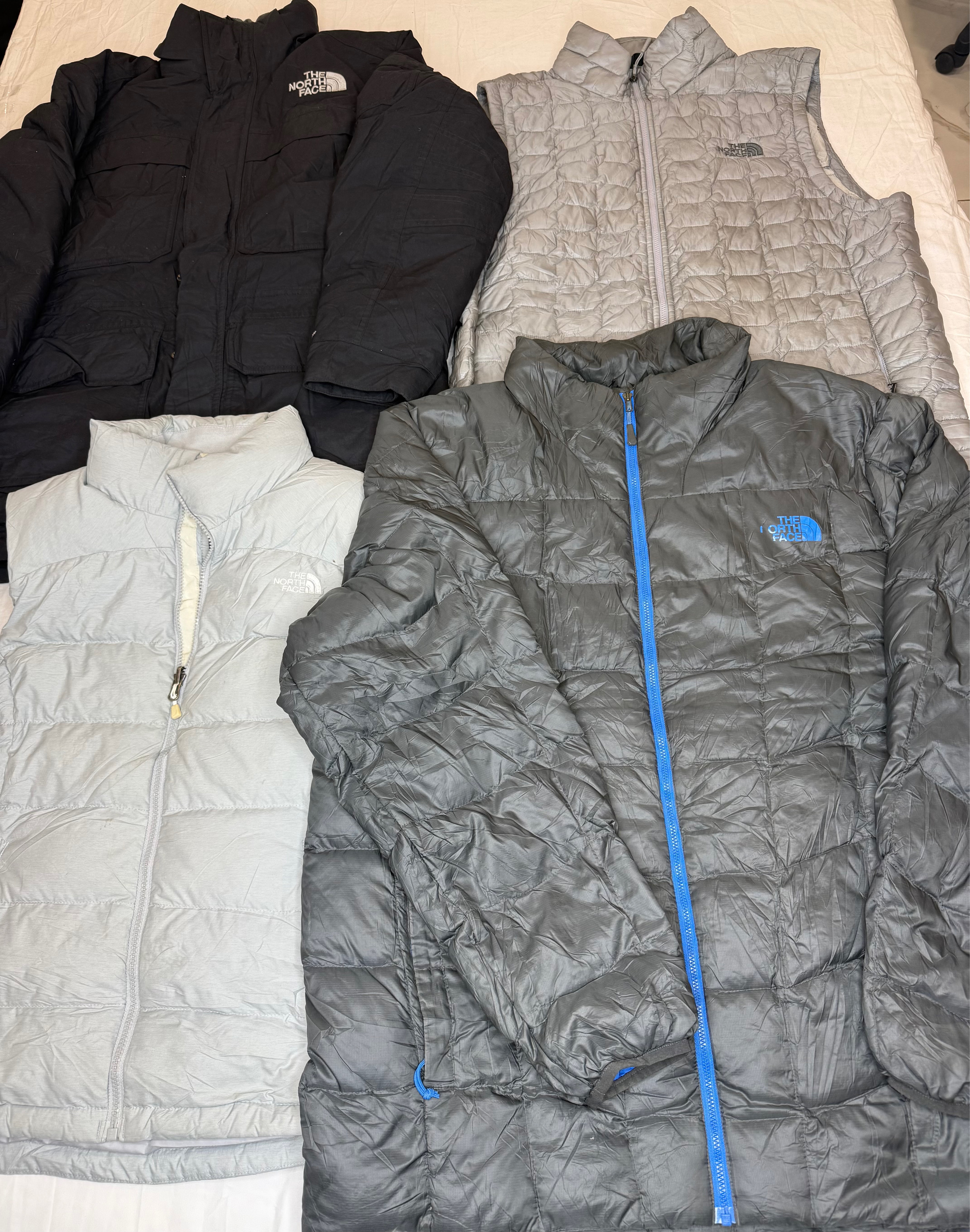 The North Face Puffer Jackets | V-T229