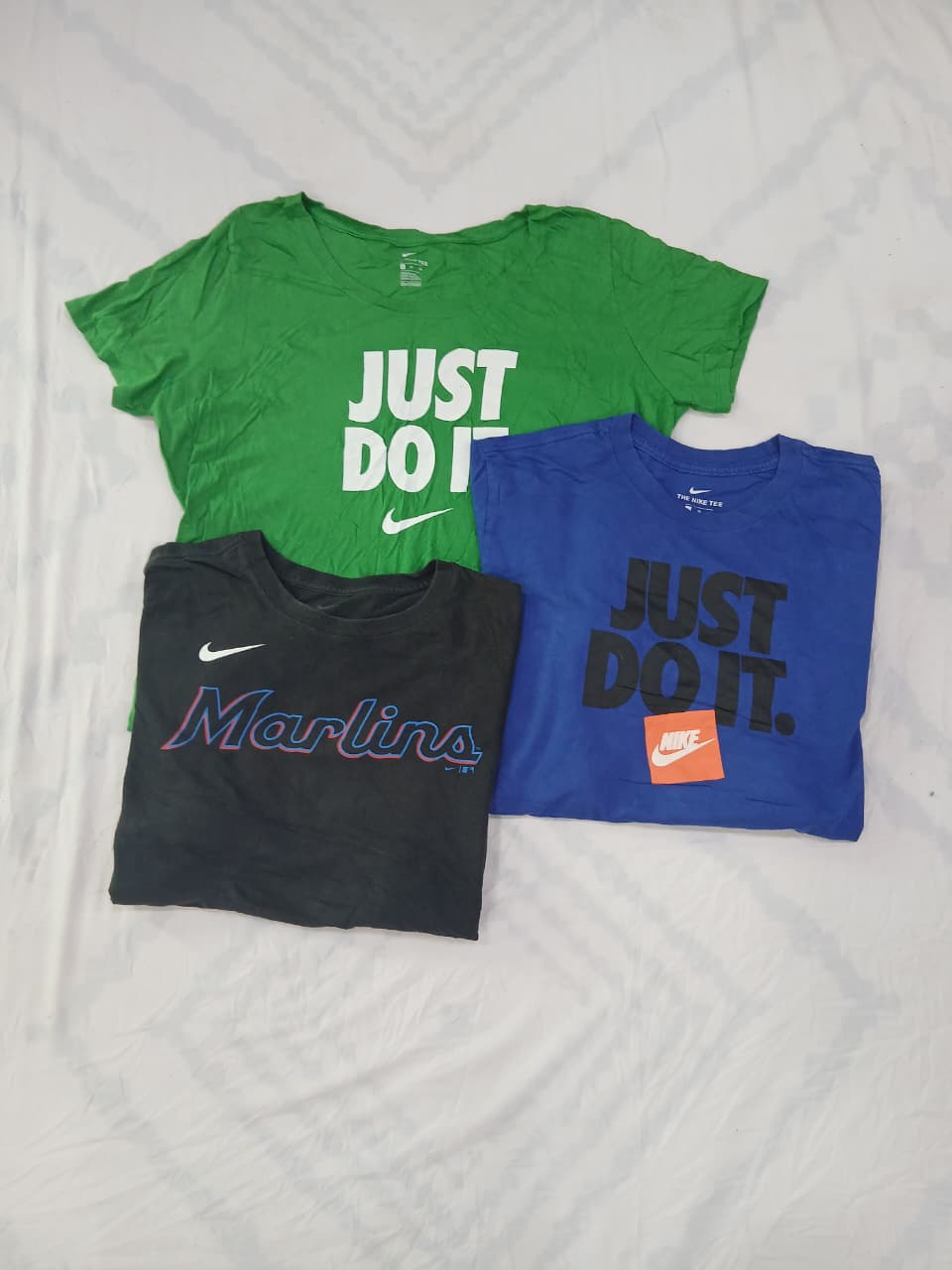 ZV0985 Nike Branded T-Shirts