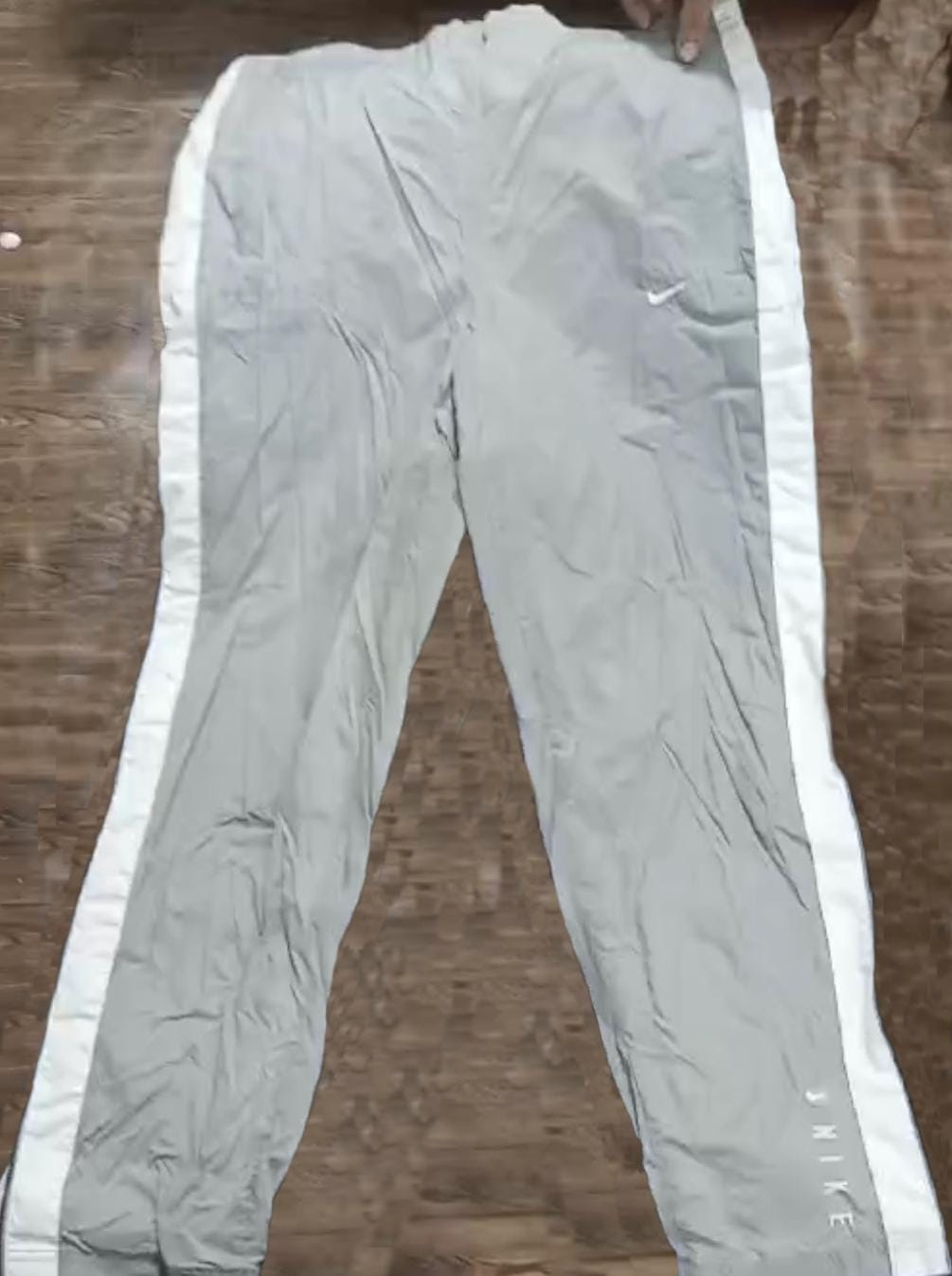 ヴィンテージナイキトラックパンツ