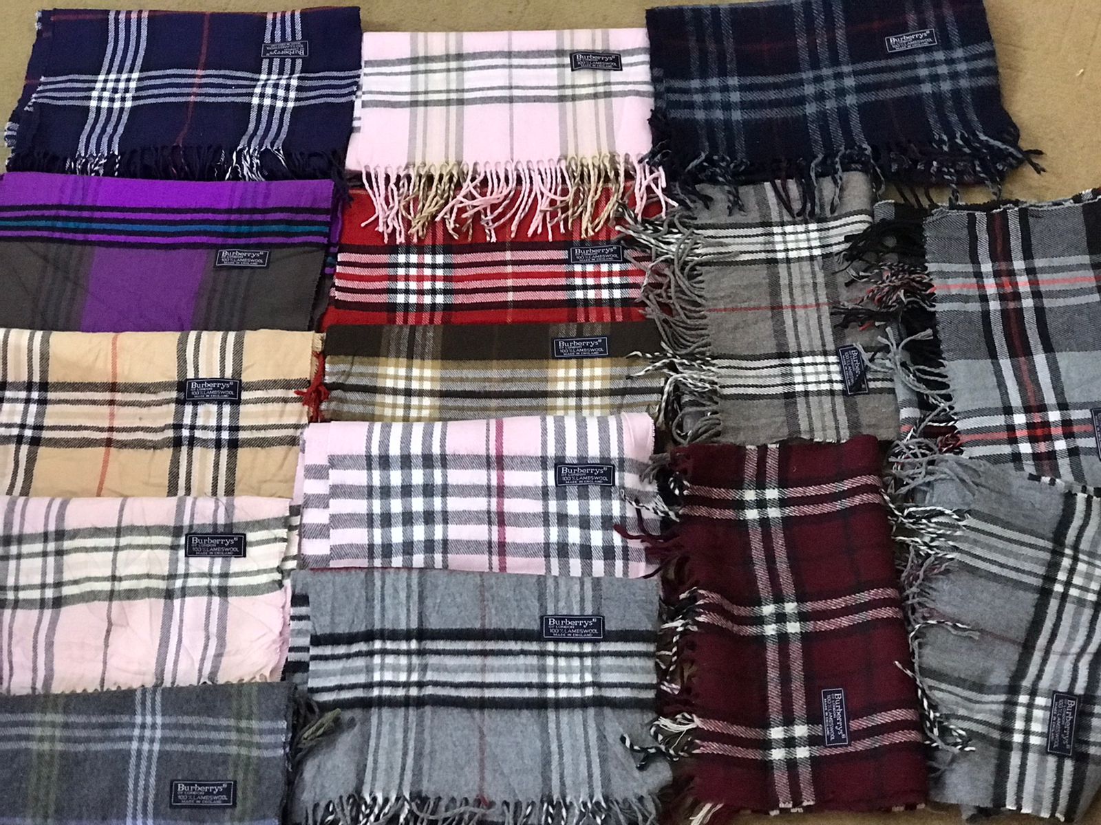 Burberry scarve
