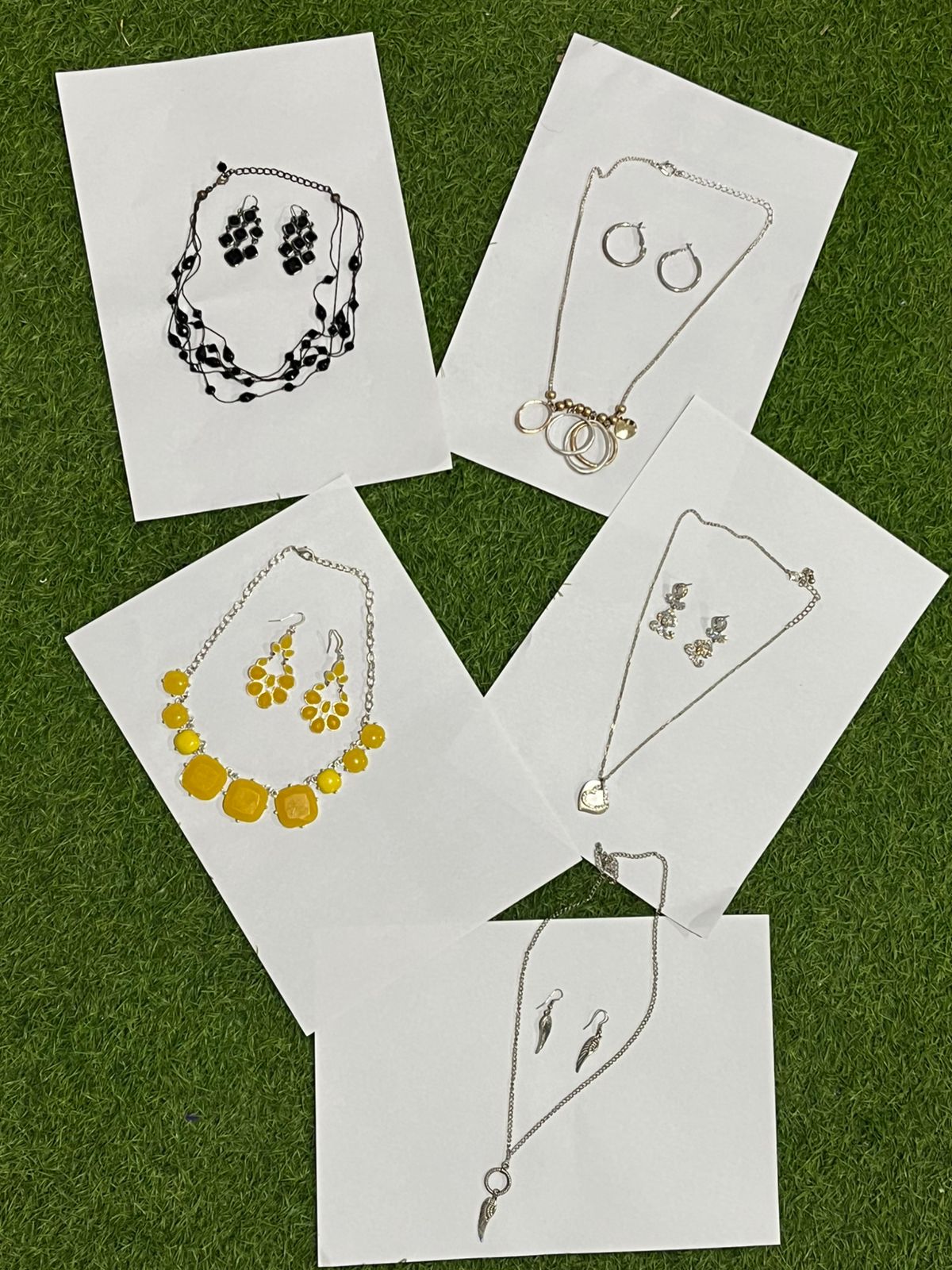 Collier et boucles d'oreilles inspirés du Y2K - Ensemble de bijoux tendance pour femmes