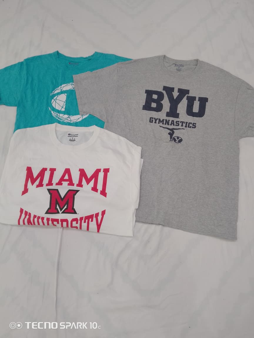 ZV1059 チャンピオン Tシャツ