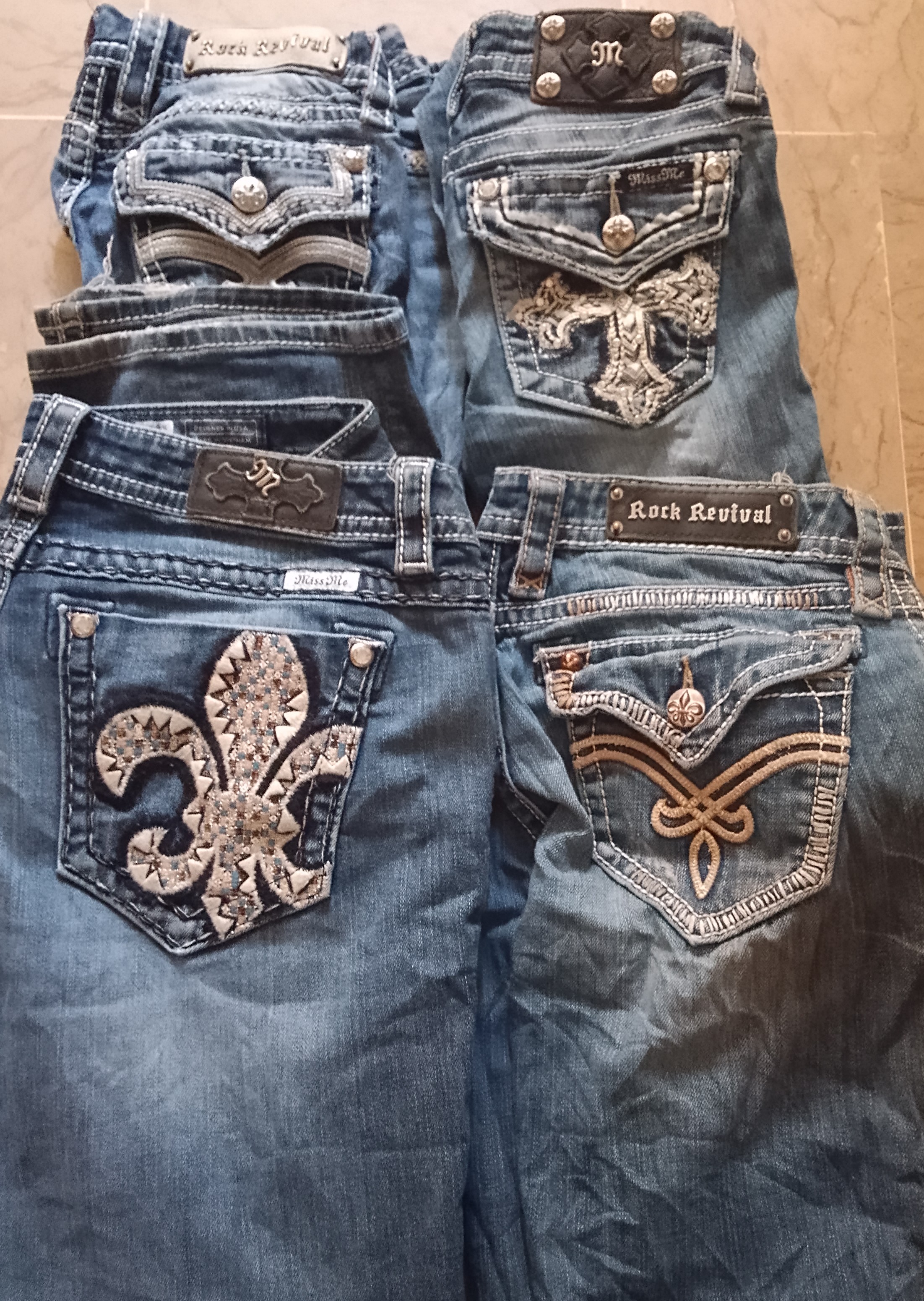 Miss me / True religion / Rock Revival flared bootcut jeans