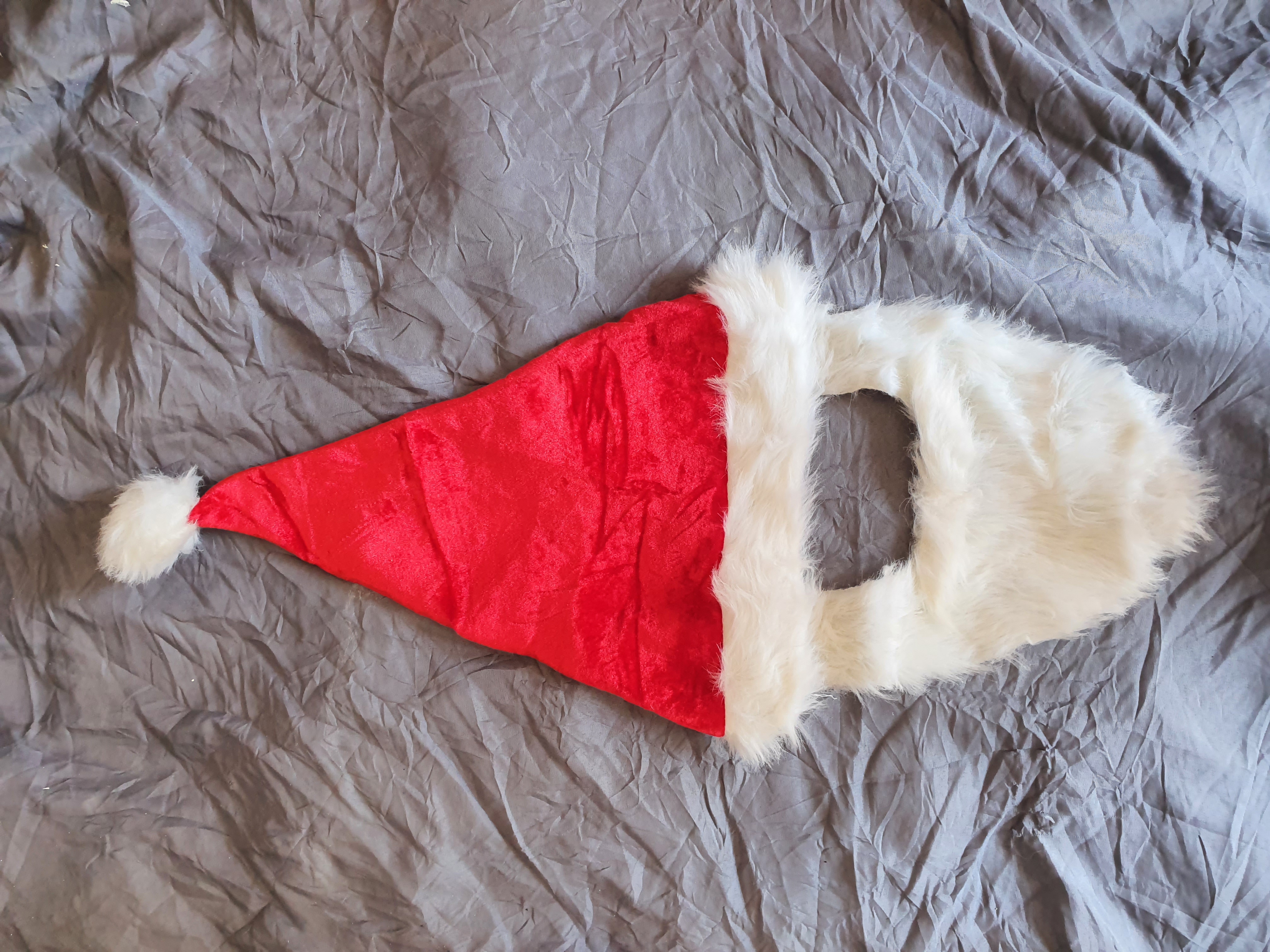 ウールの赤いメリークリスマスキャップ