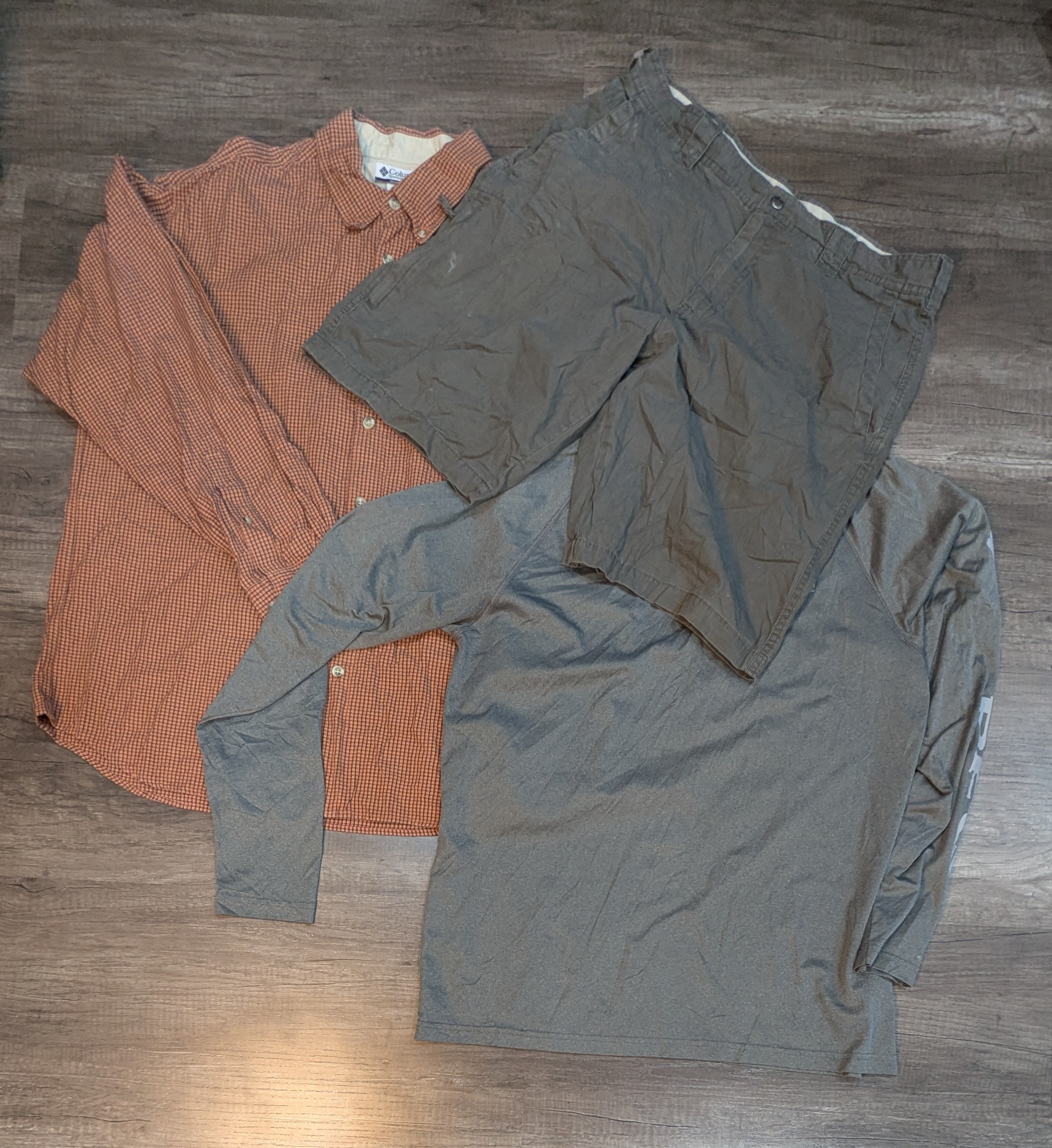 1410 - Columbia, Chemises T-shirts Pantalon & Short