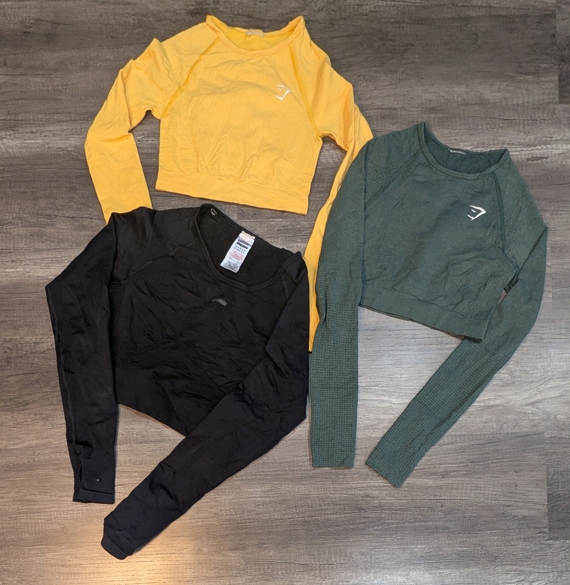 1420 - Gymshark Cropped Top.