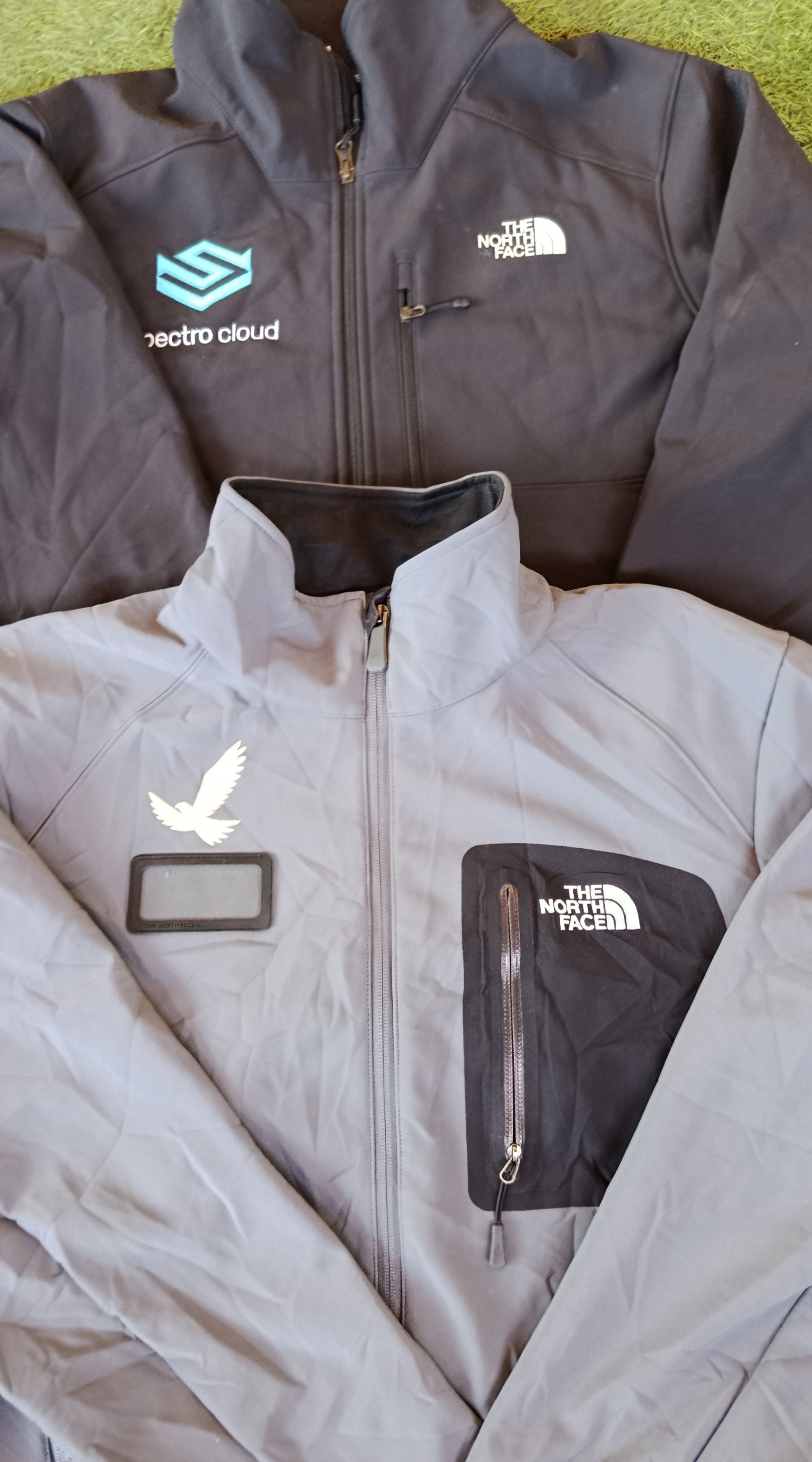 Die North Face Jacken 8Stk (3599)