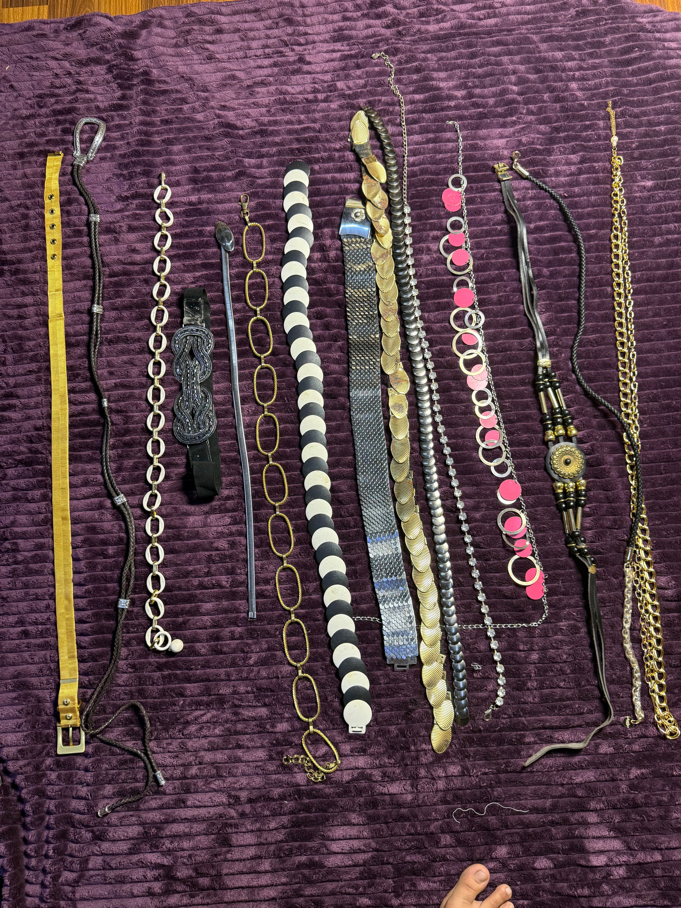 Catene e cinture Y2K