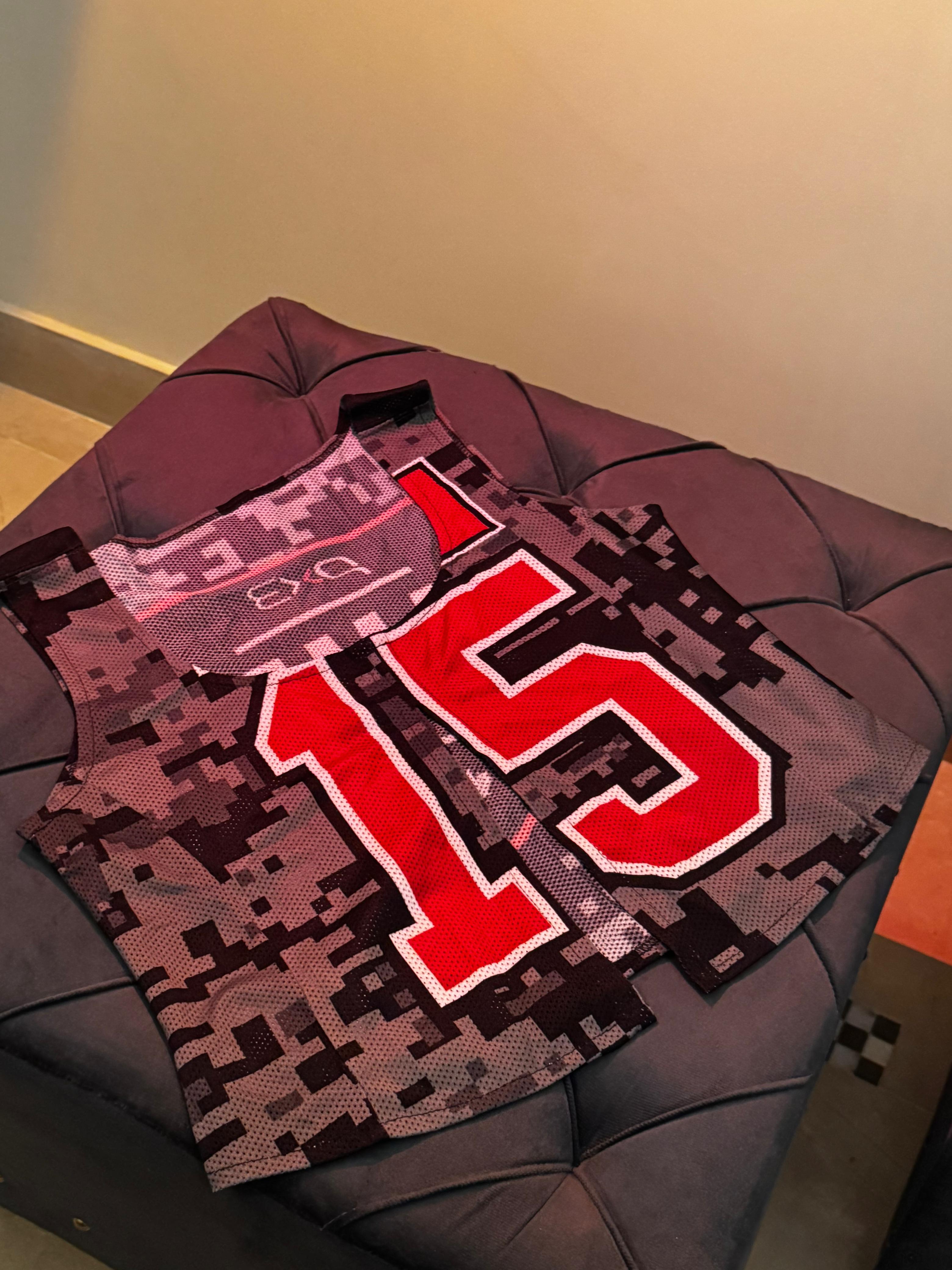 T-shirt court en jerseys de sport recyclés