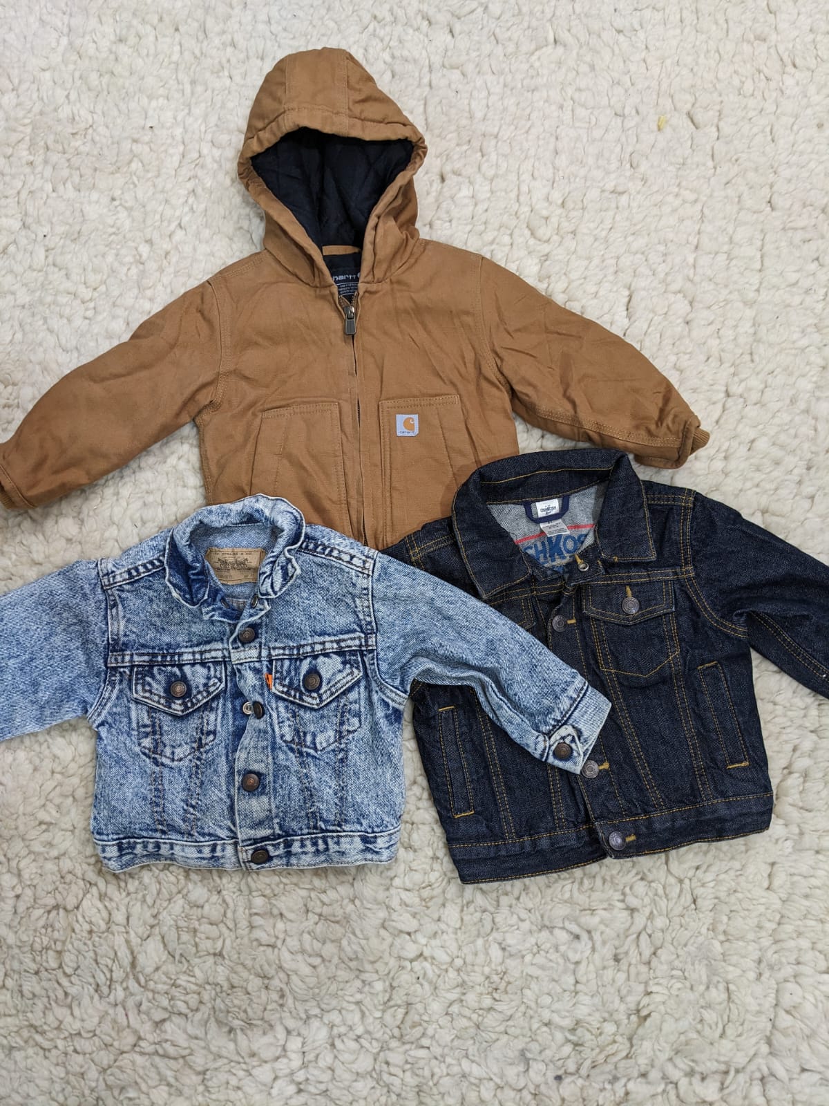 Carhartt, Levis, OshKosh et plus de vestes pour enfants