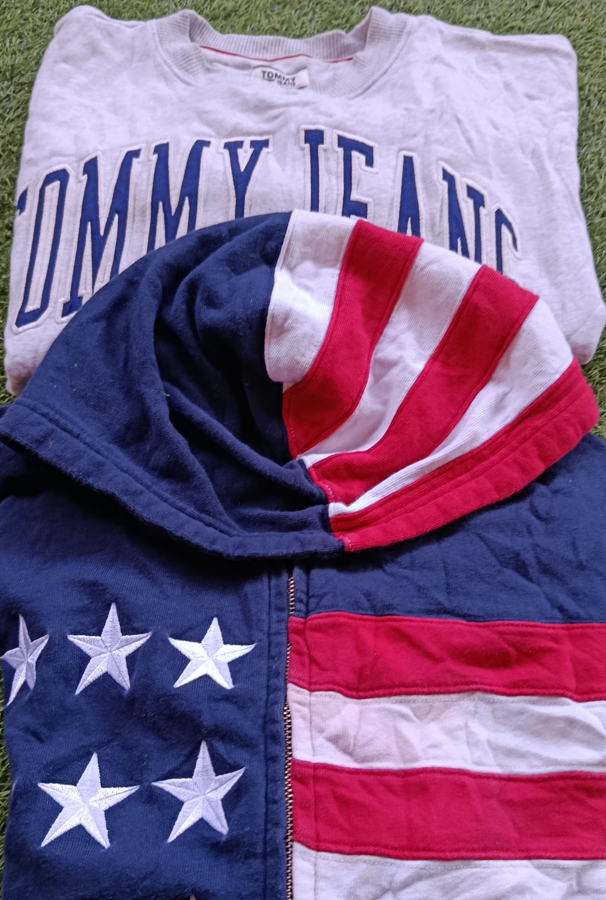 Tommy Hilfiger hoodie/sweatshirt 12Pcs (3697)