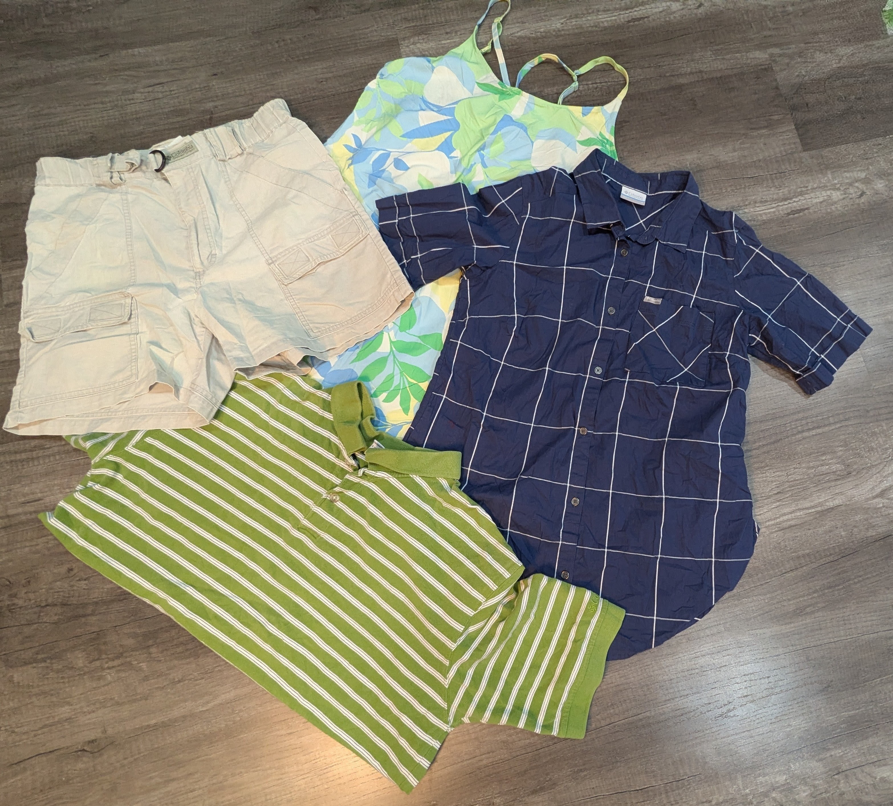 1467 - Columbia Vestidos de Camisa Curta & Camisetas