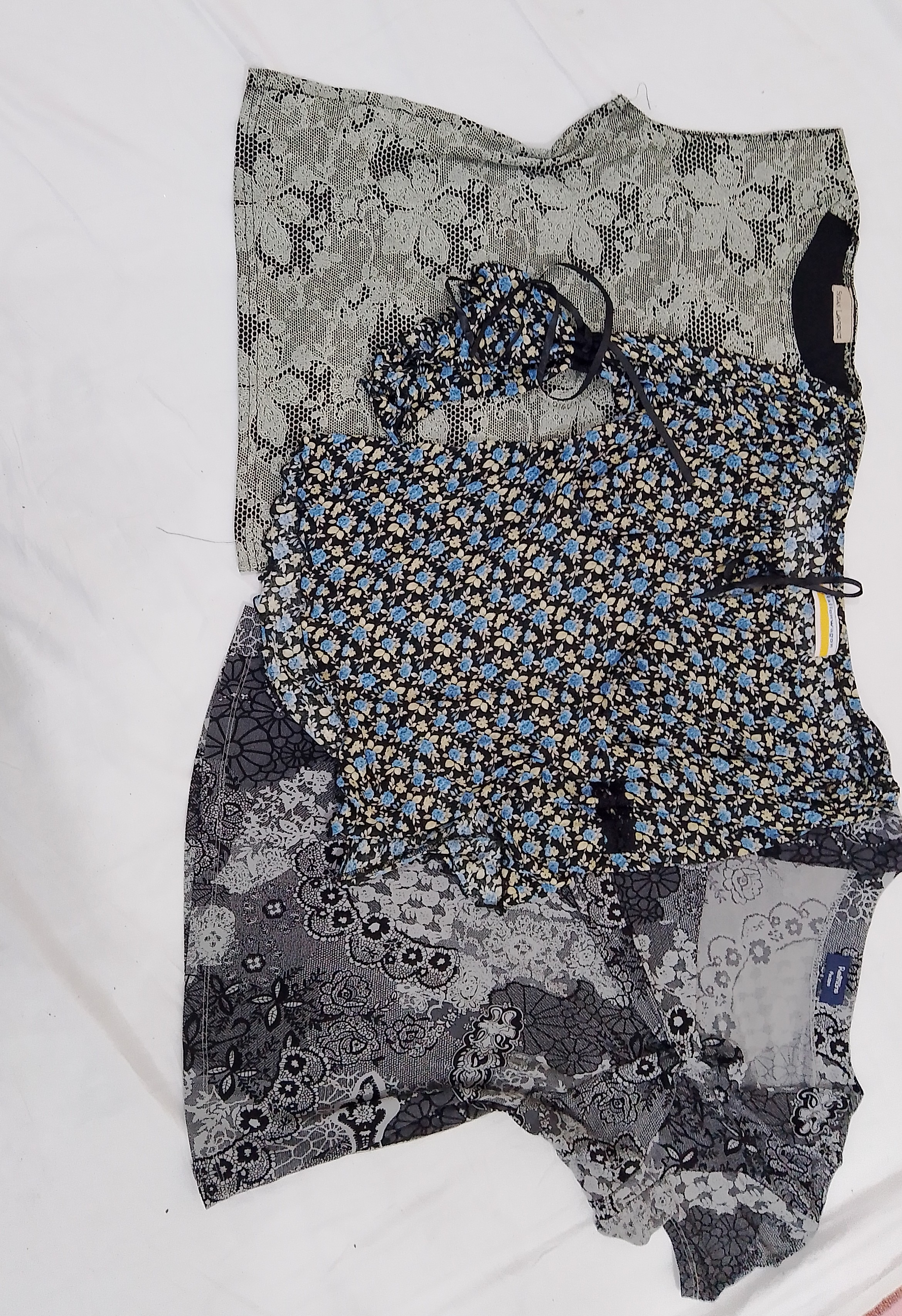 Grunge Blackish Tops (brand) Susan, Lawrence, etc