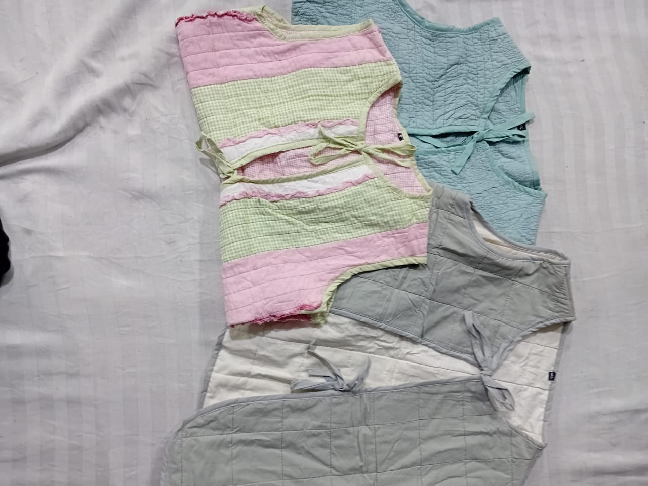 CR5643 Y2K Style Colete de Edredom Reciclado