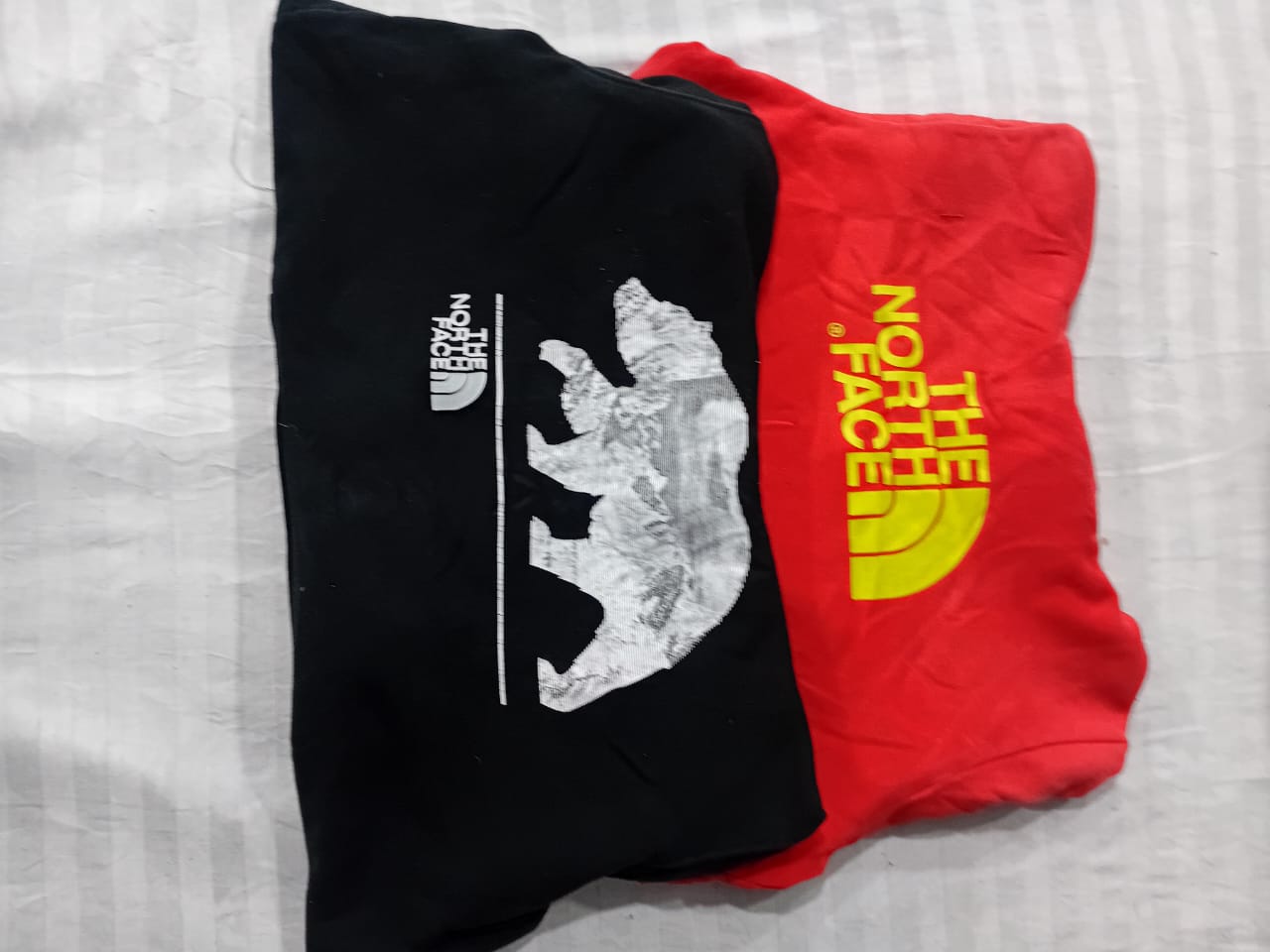 CR5648 Vintage The North Face (TNF) Hoodies