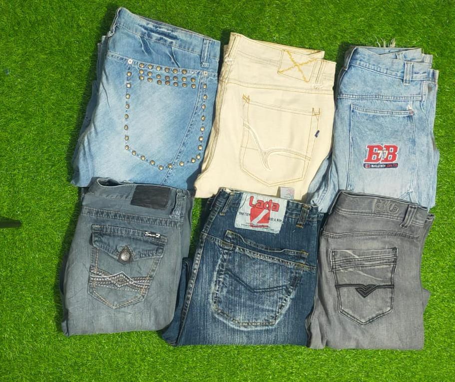 STRAIGHT AND OTHER BRAND JEANS (MR950)