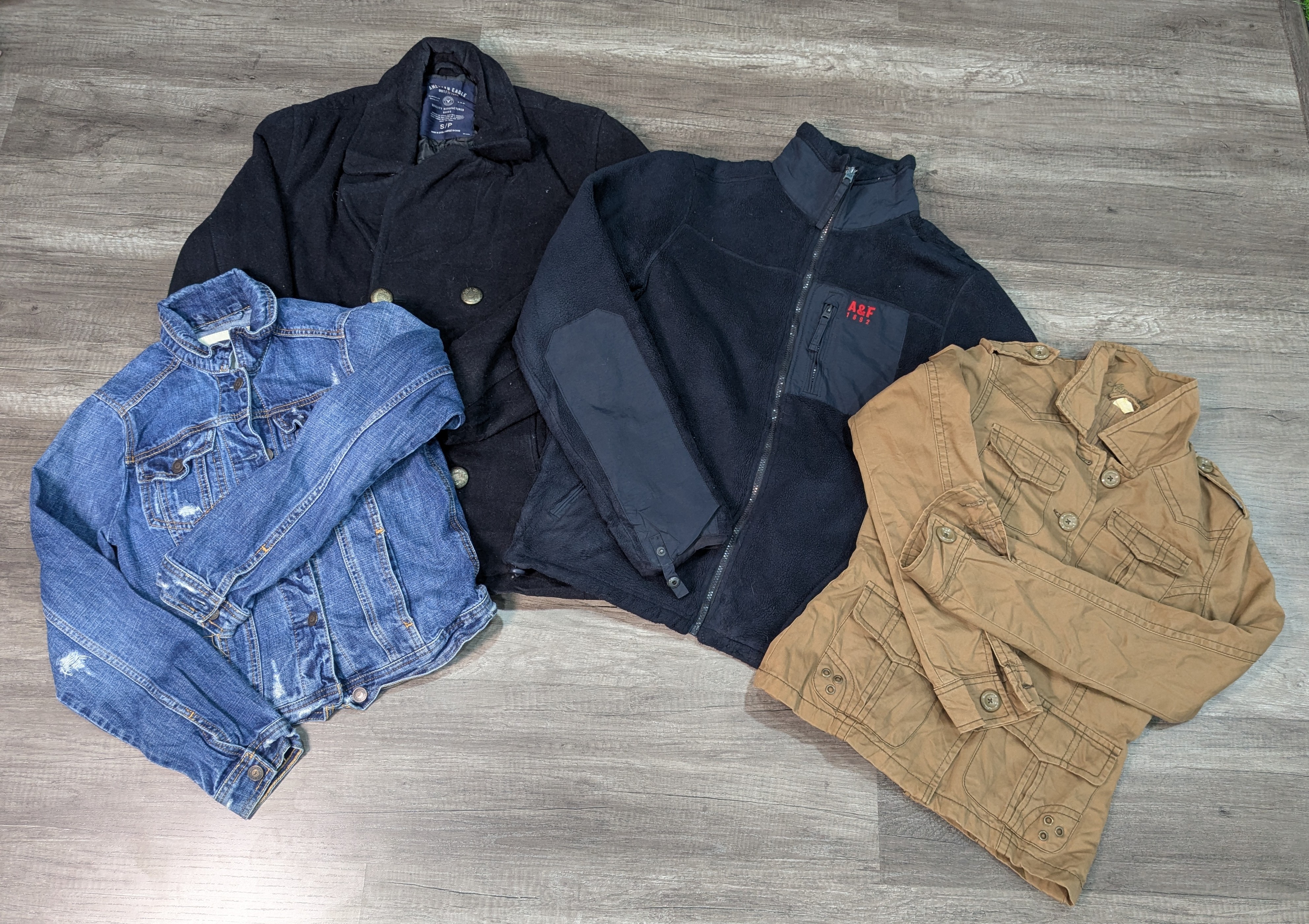 1495 - American Eagle, Hollister, Aeropostale & Abercrombie ジャケット