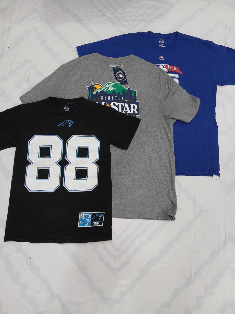 CRZ1165 Majestic T-Shirt